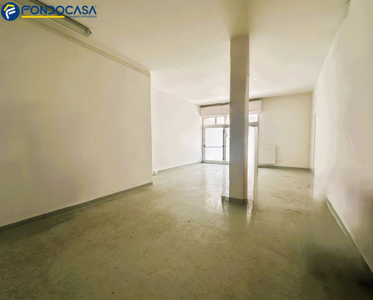 Locale commerciale in vendita a Martinsicuro