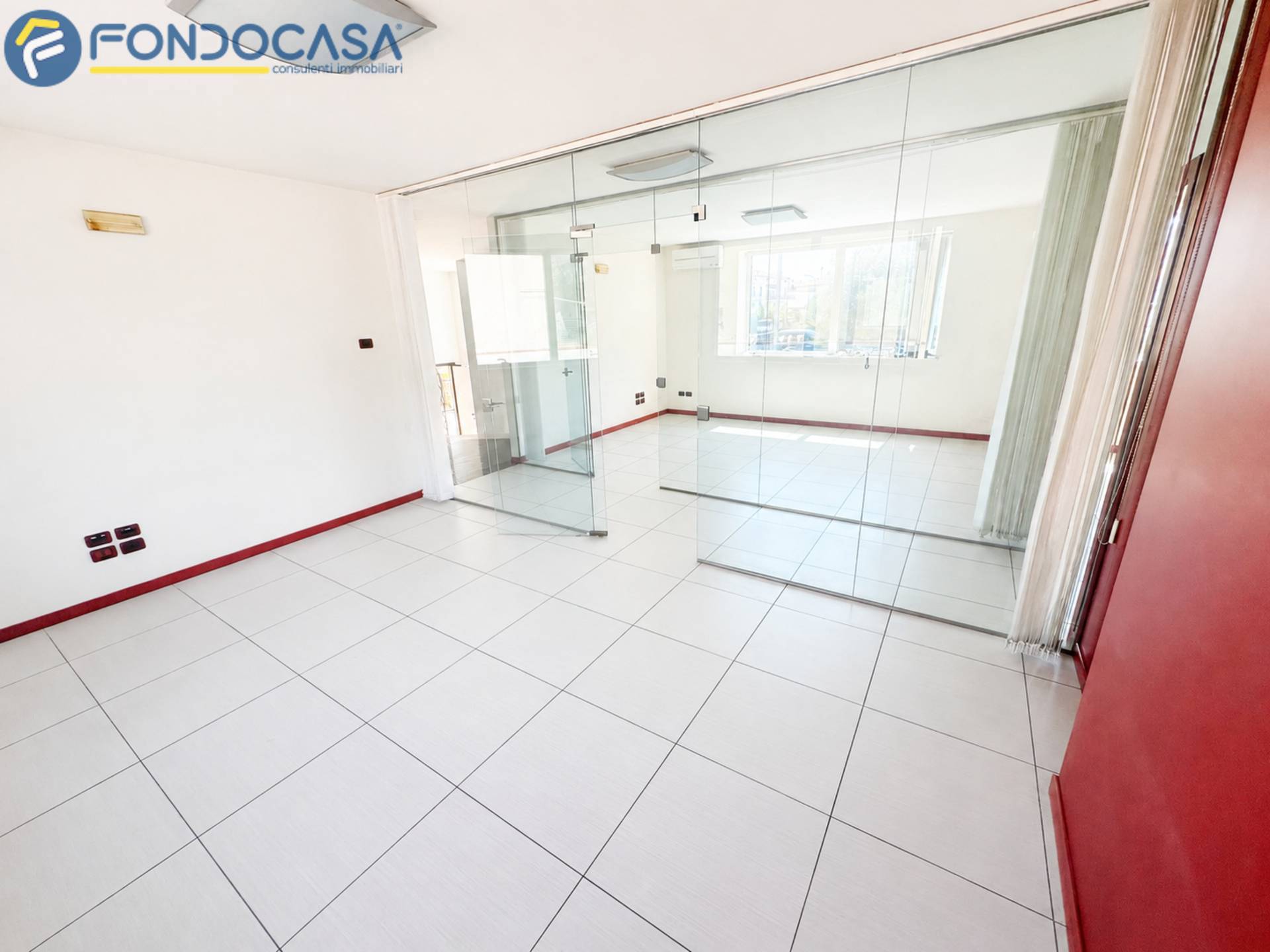 Ufficio in vendita a San Benedetto del Tronto, Porto d'Ascoli