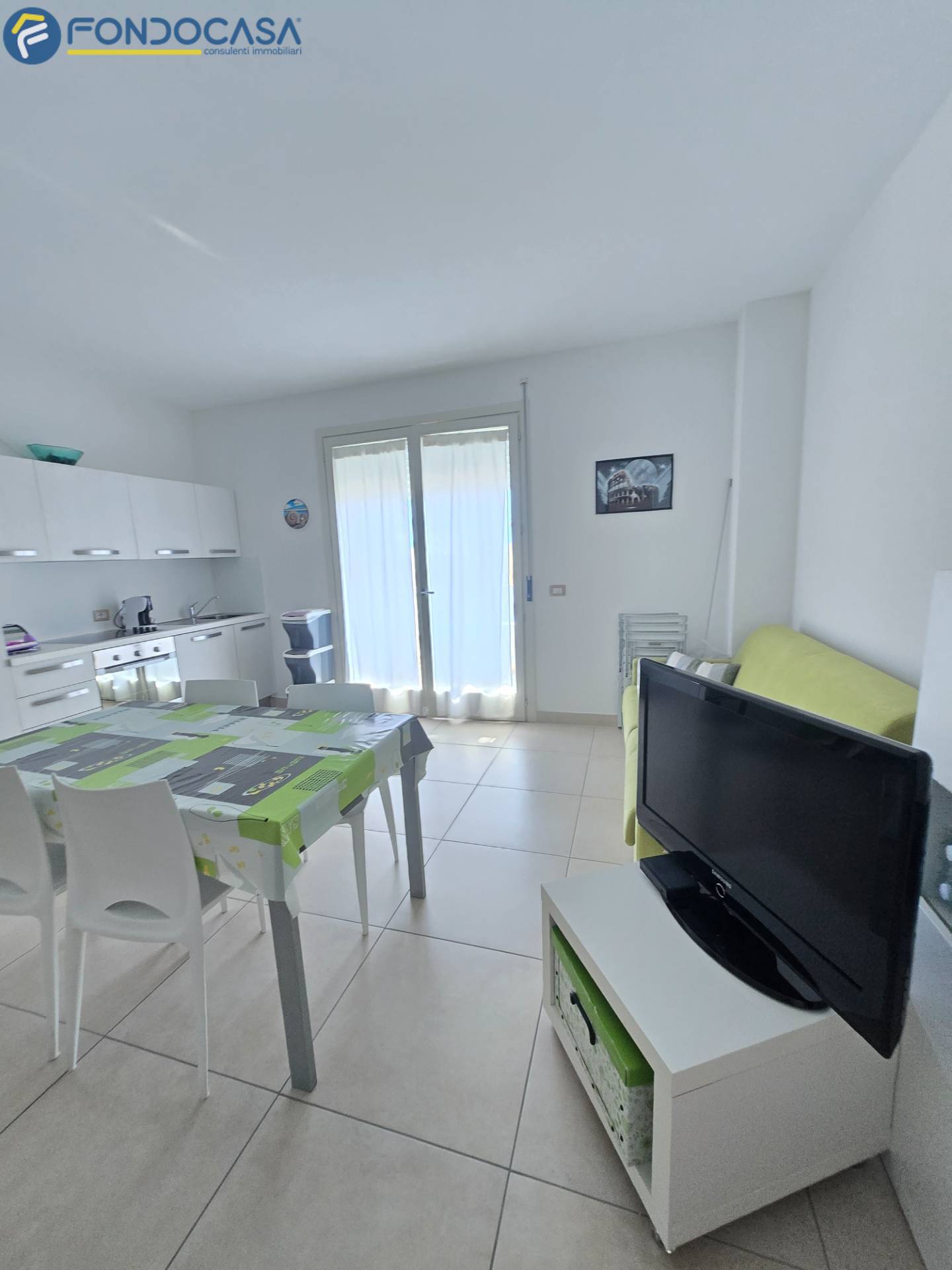 Appartamento in vendita a Alba Adriatica, Zona Mare