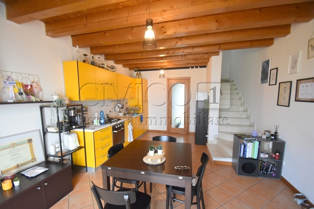 Villetta a schiera con giardino in via camisana 100, Grumolo delle Abbadesse