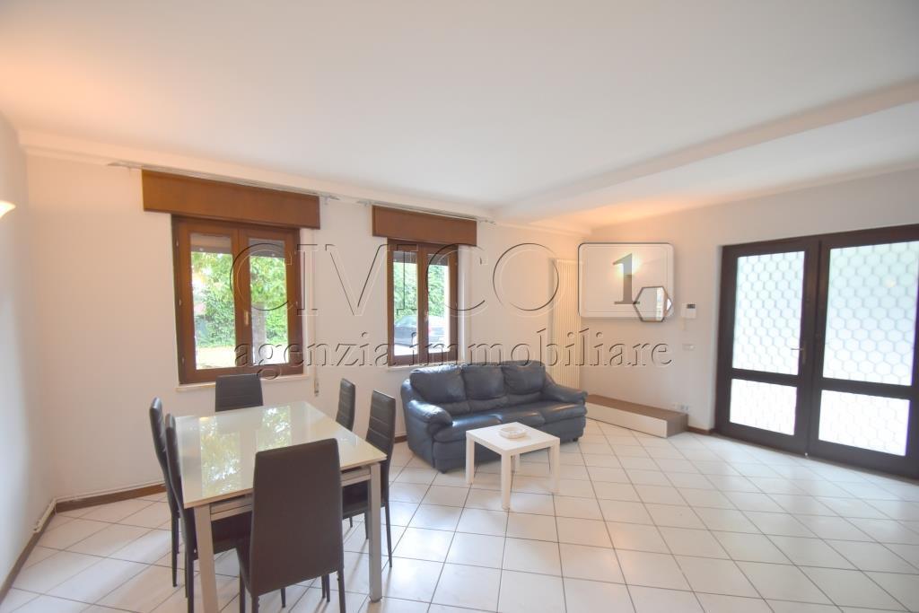 Appartamento con giardino in via pascoli 14, Quinto Vicentino