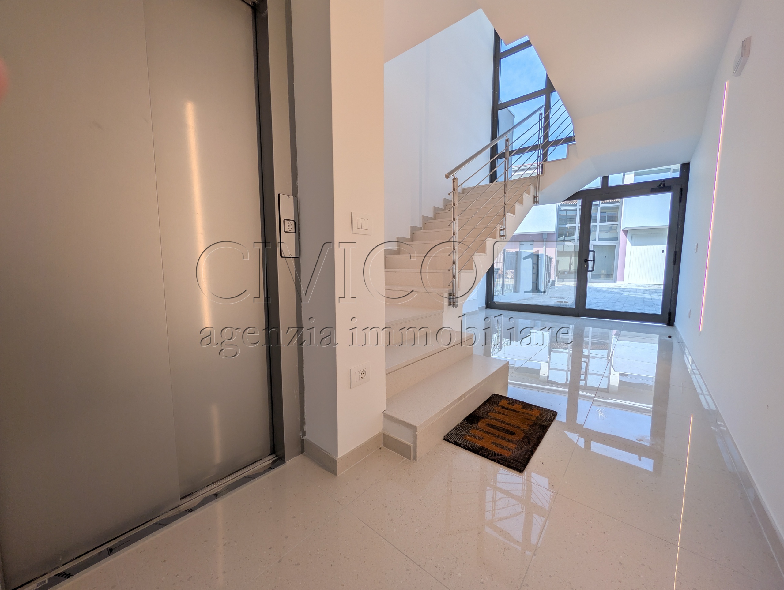 Quadrilocale con terrazzo in via john fitzgerald kennedy, Grisignano di Zocco