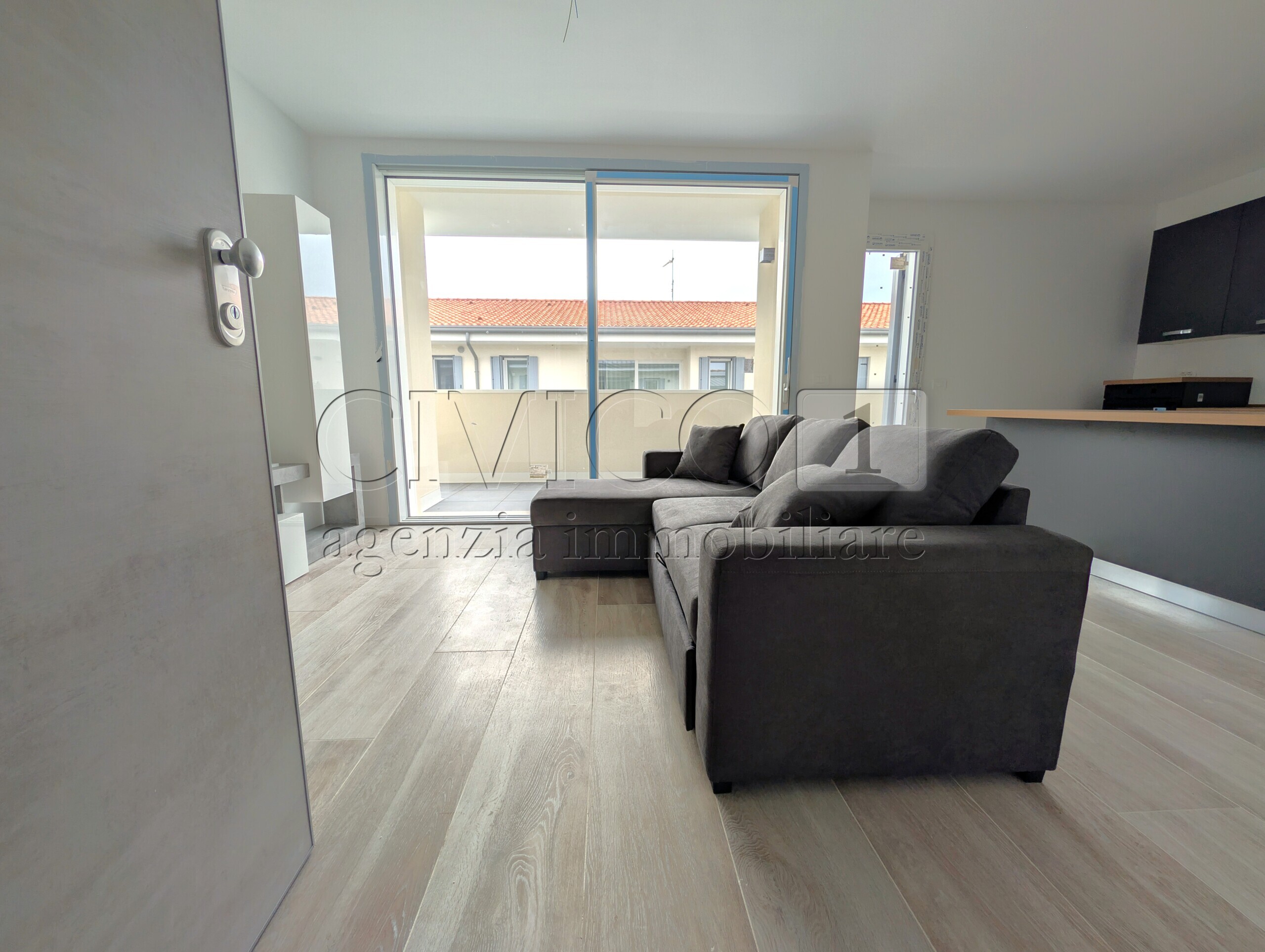 Quadrilocale con terrazzo in via zocco, Montegalda