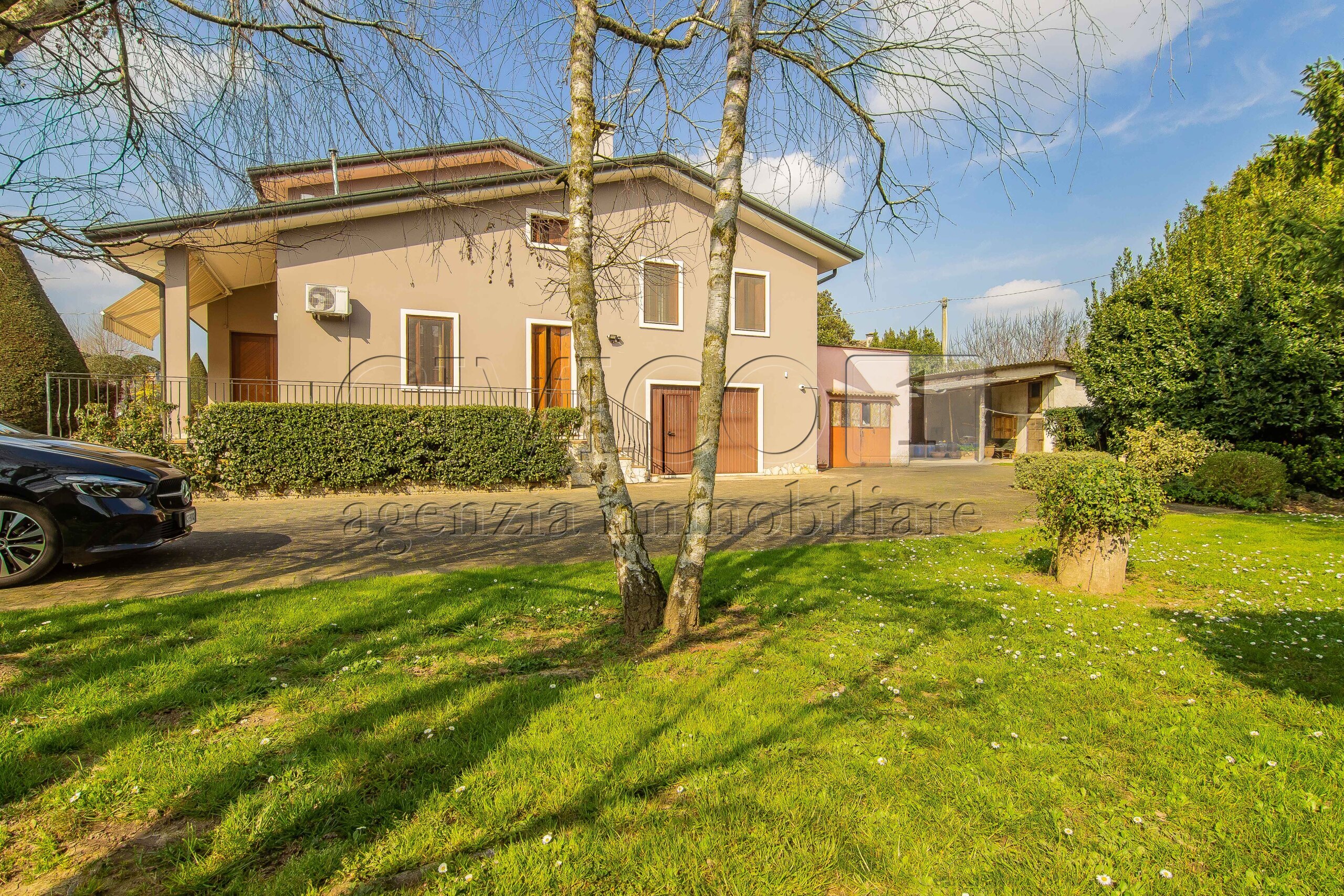 Casa indipendente con terrazzi in via ponte 88, Barbarano Mossano