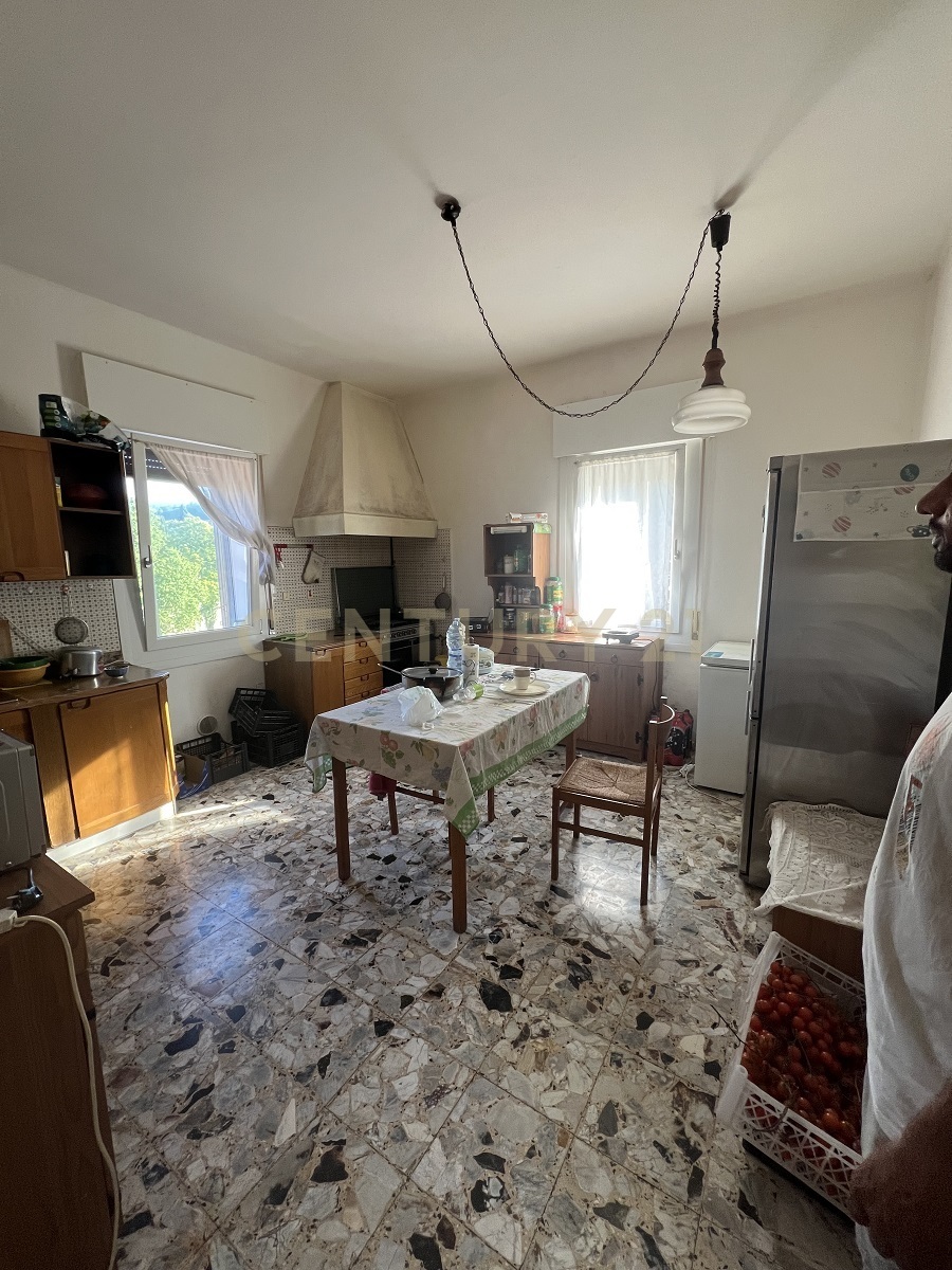 Appartamento con giardino in via somalia 1, Valdagno