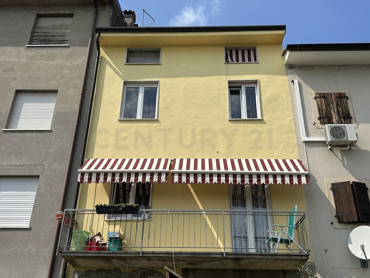 Casa indipendente con giardino in via san biagio 8, Colognola ai Colli