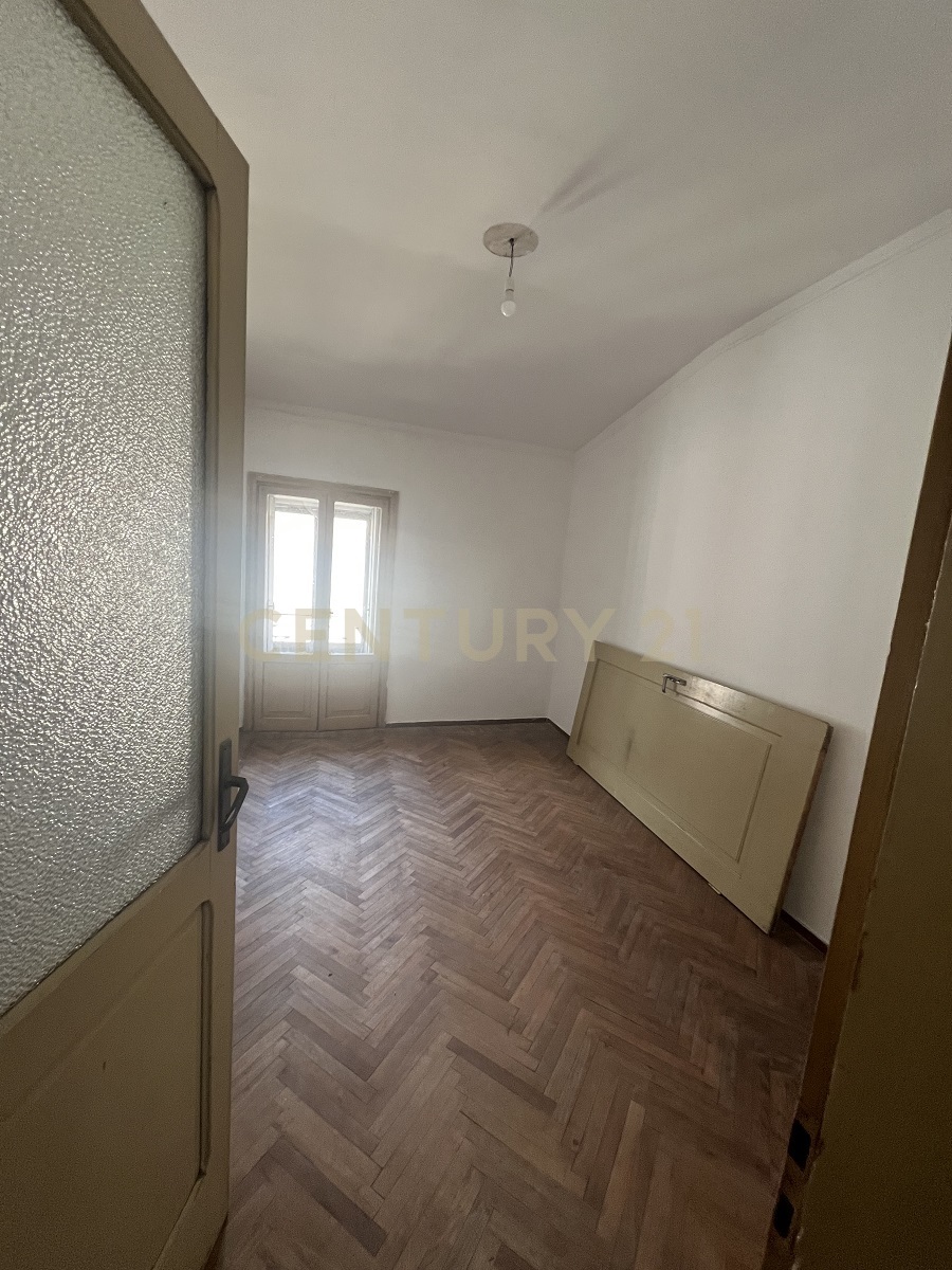 Appartamento con terrazzo in corso italia 18, Valdagno