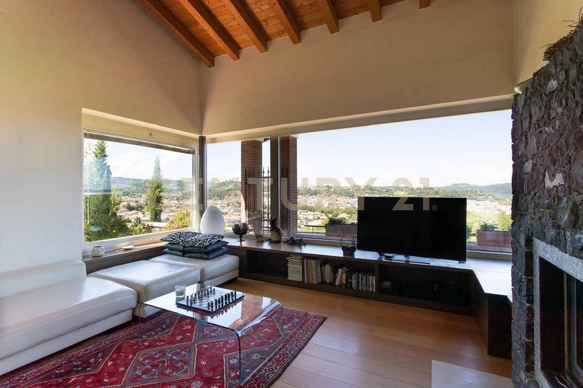 Casa indipendente con giardino in via san bortolo 27, Arzignano