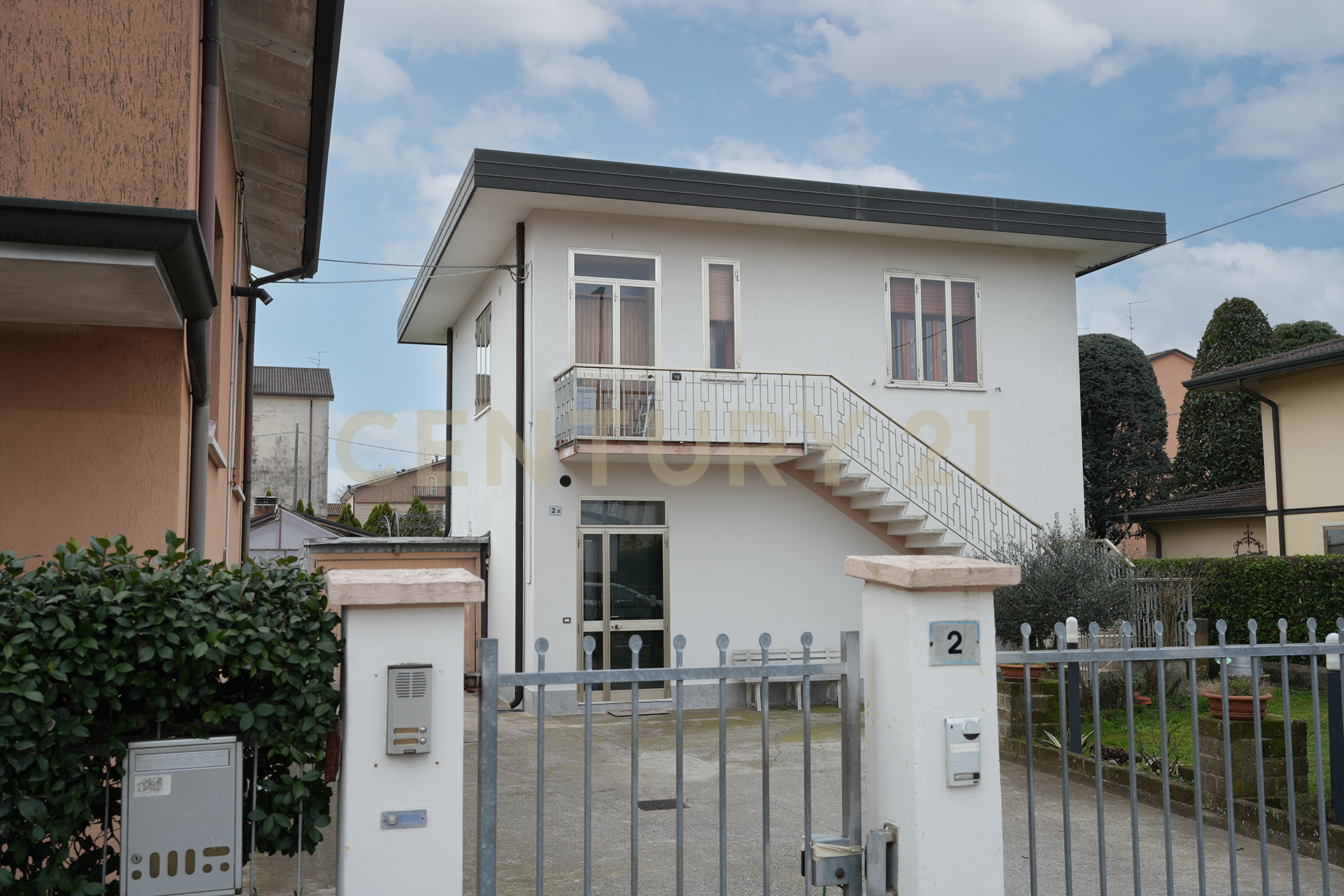 Villa con giardino in via monte carega 2/b, Cerea