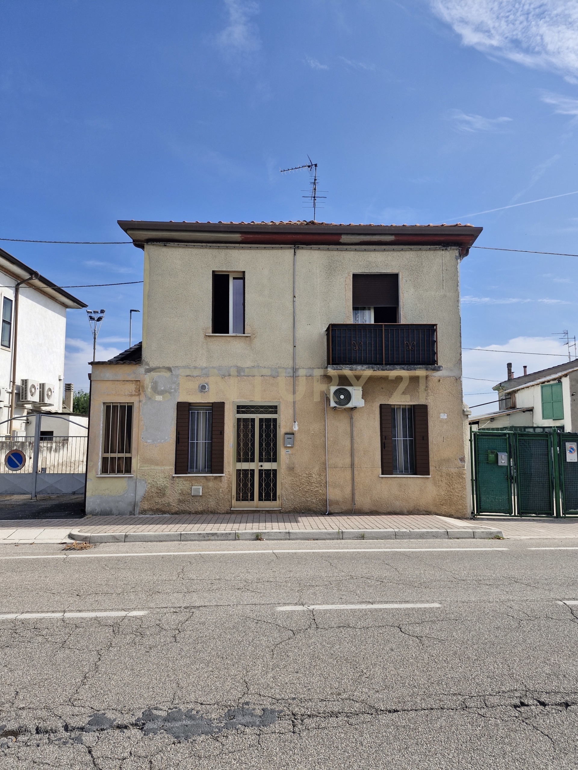 Casa indipendente da ristrutturare in via rovigo 135, Legnago