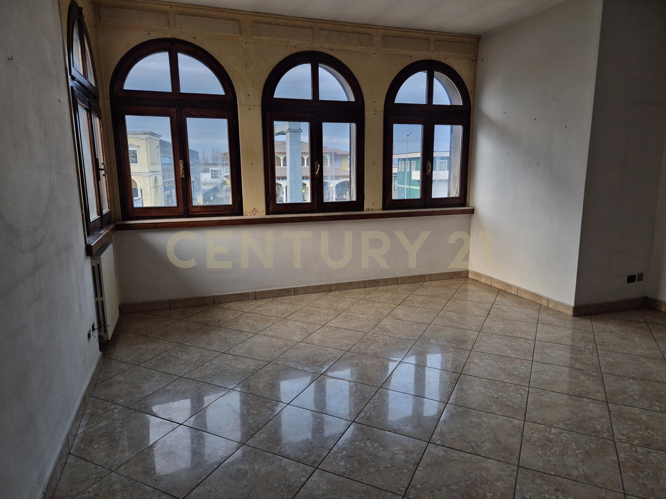 Quadrilocale con giardino in via mantova 171, Cerea