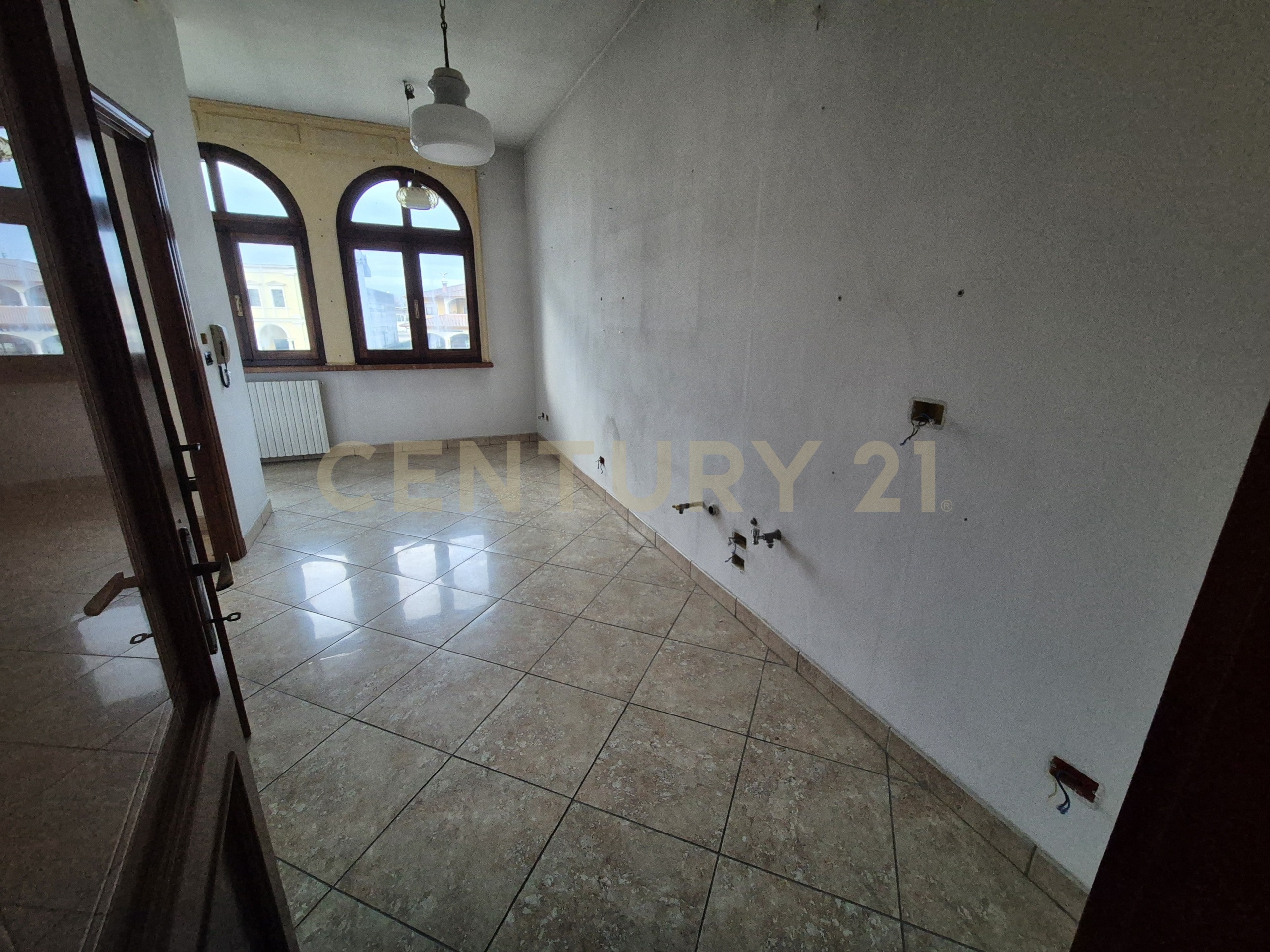 Quadrilocale con giardino in via mantova 171, Cerea