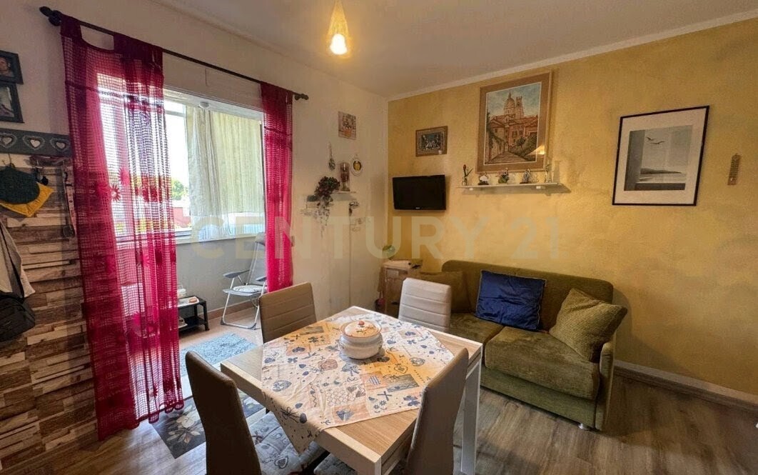 Trilocale con giardino in viale panama, Comacchio