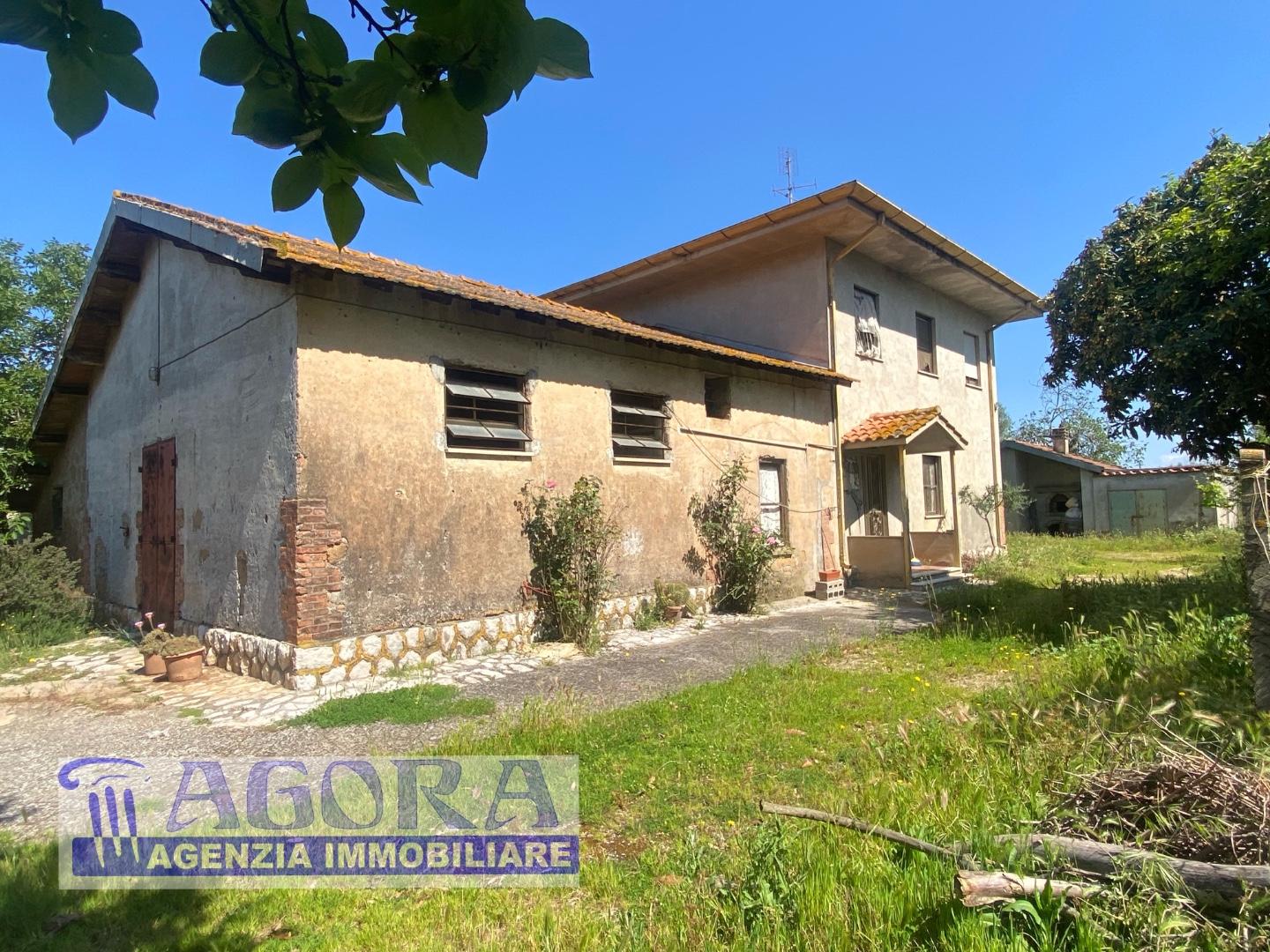 Rustico da ristrutturare, Latina borgo bainsizza