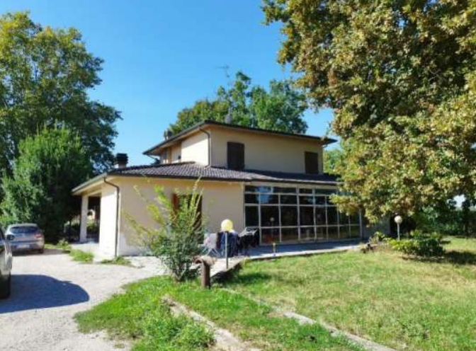 Casa indipendente con giardino a Rolo