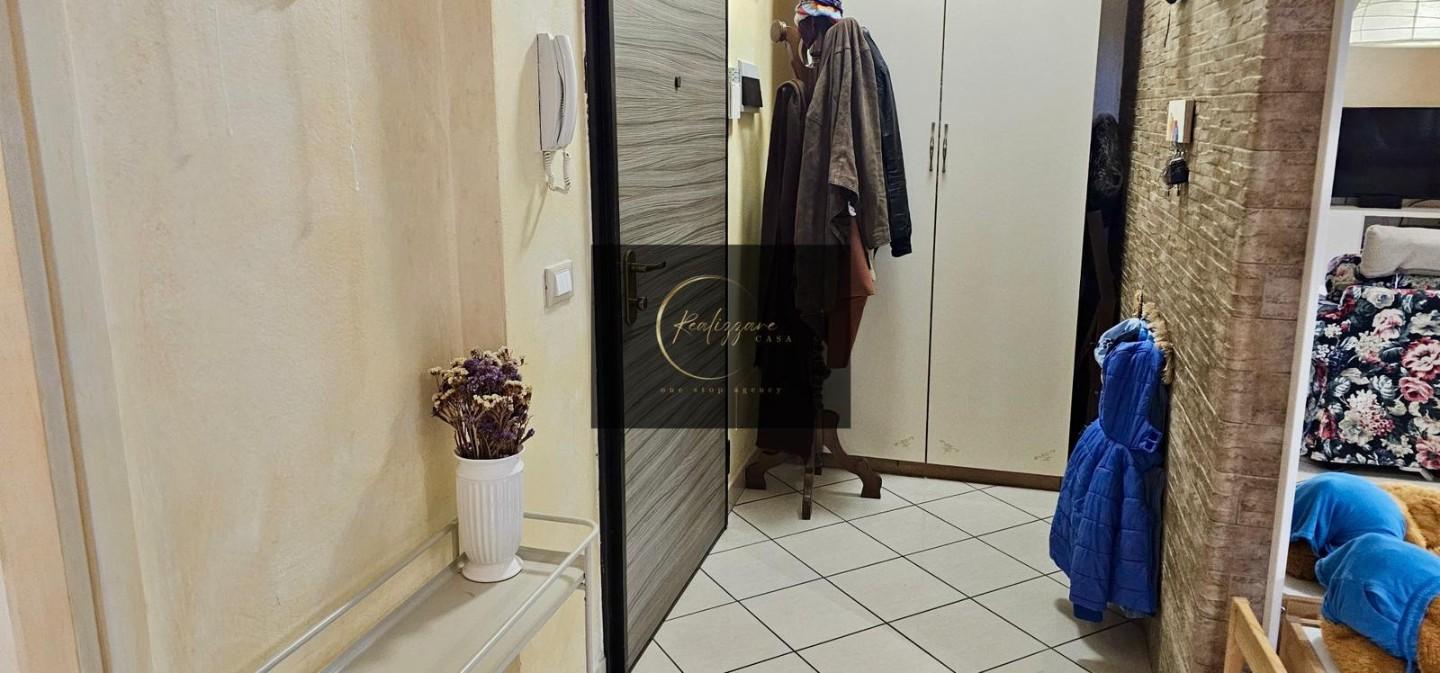 Villa con terrazzo, Reggio Emilia cade'