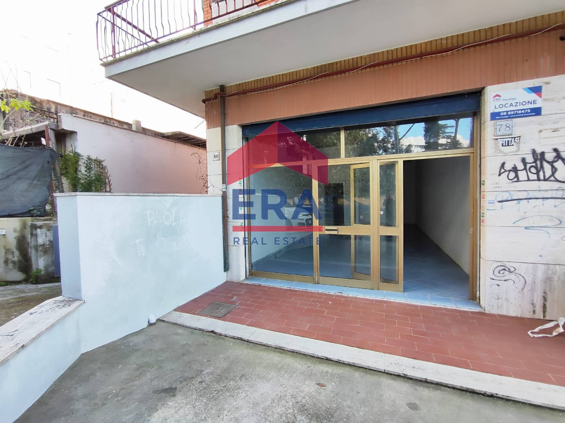 Negozio in affitto a Roma, Dragona