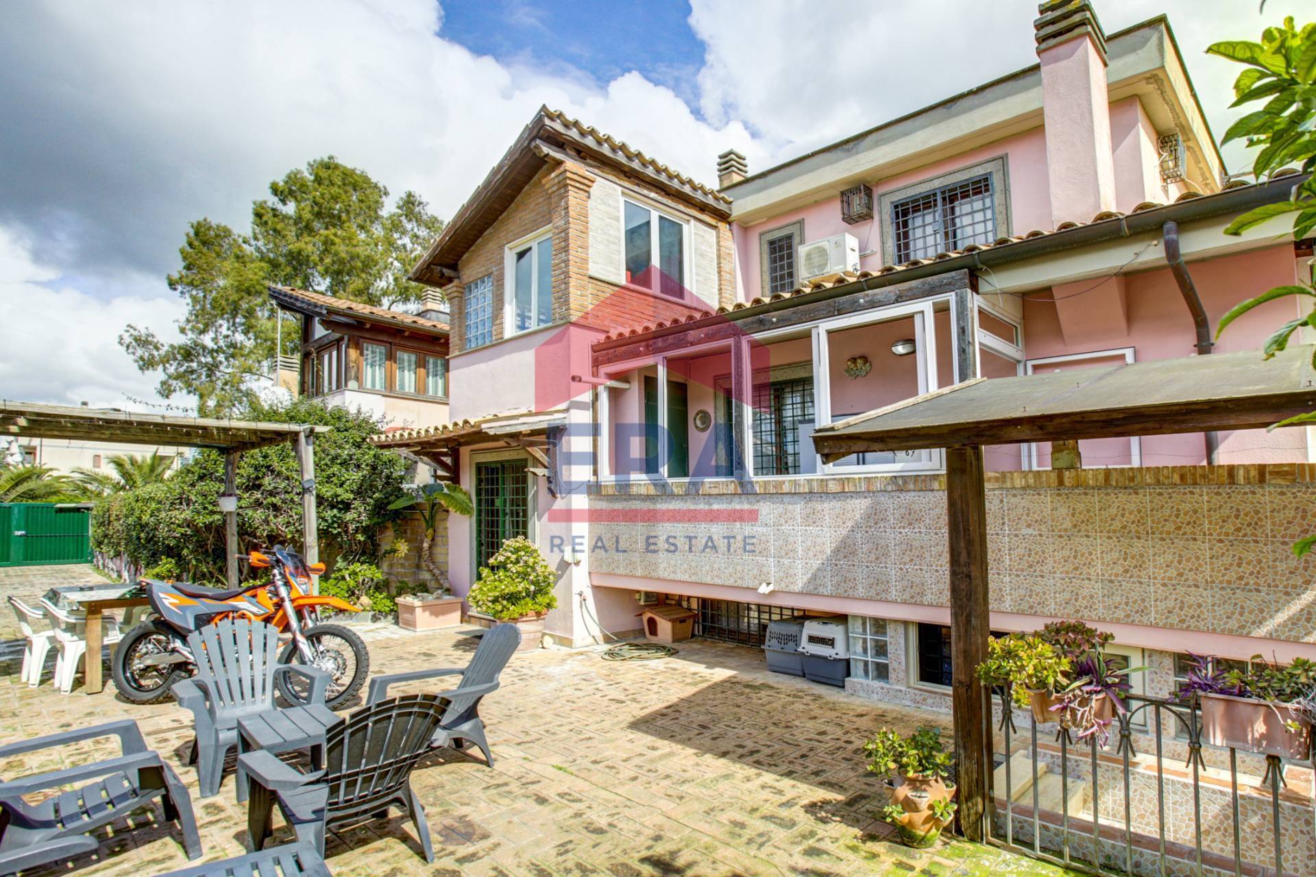 Villa a schiera in vendita a Roma, Acilia Vitinia Infernetto Axa Casal Palocco