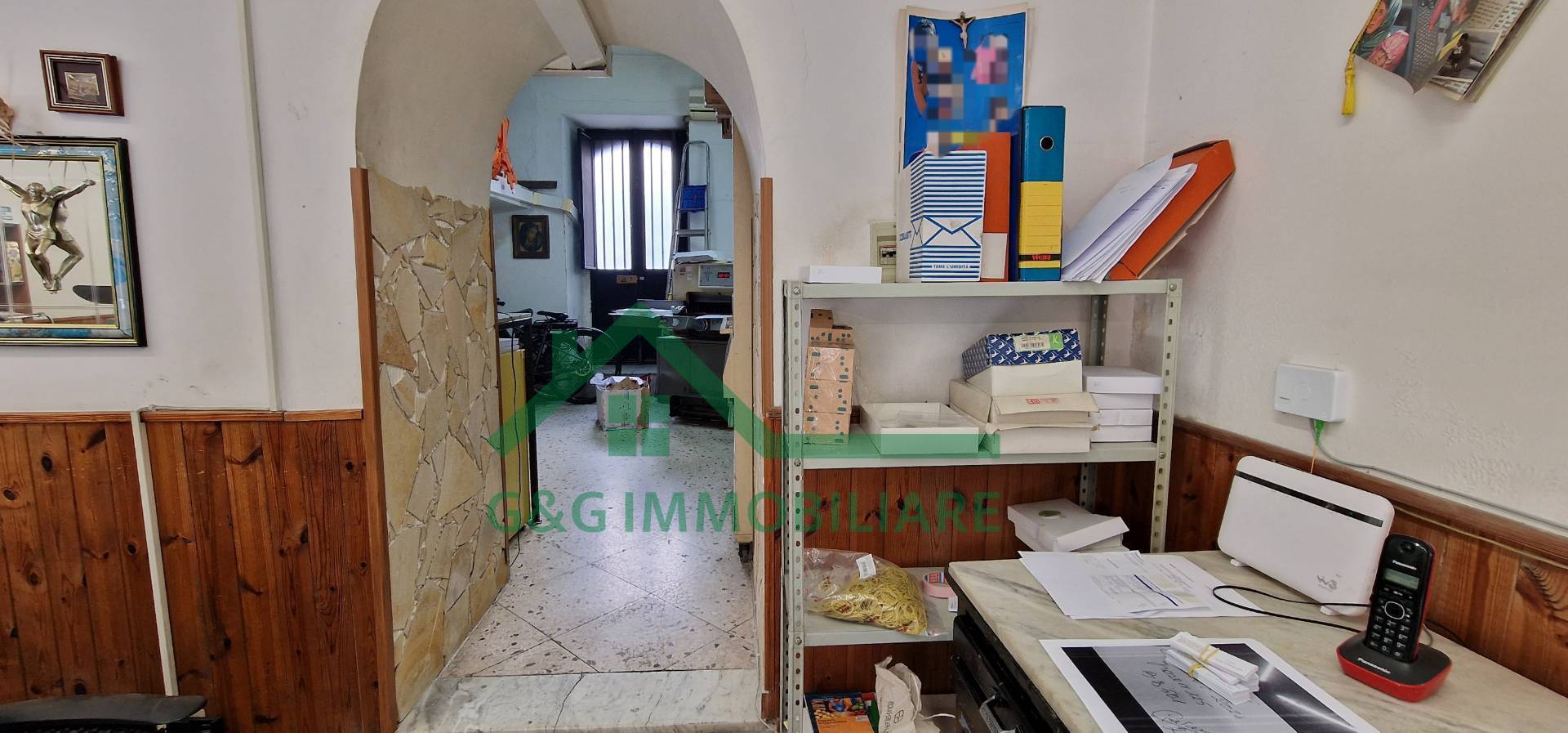 Locale commerciale in vendita a Catania, Zona semicentro