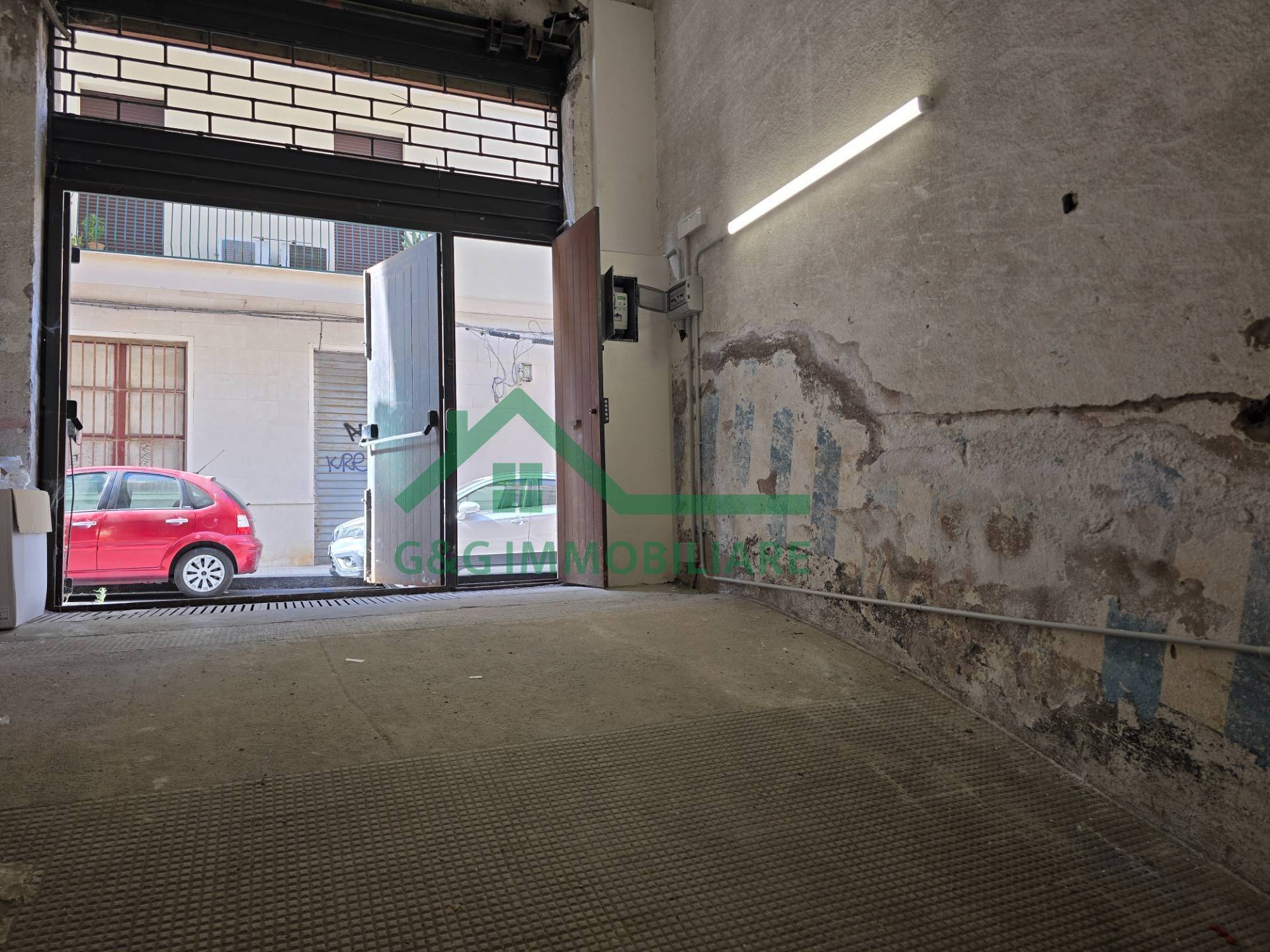 Deposito in vendita a Catania, Umberto - Galatea