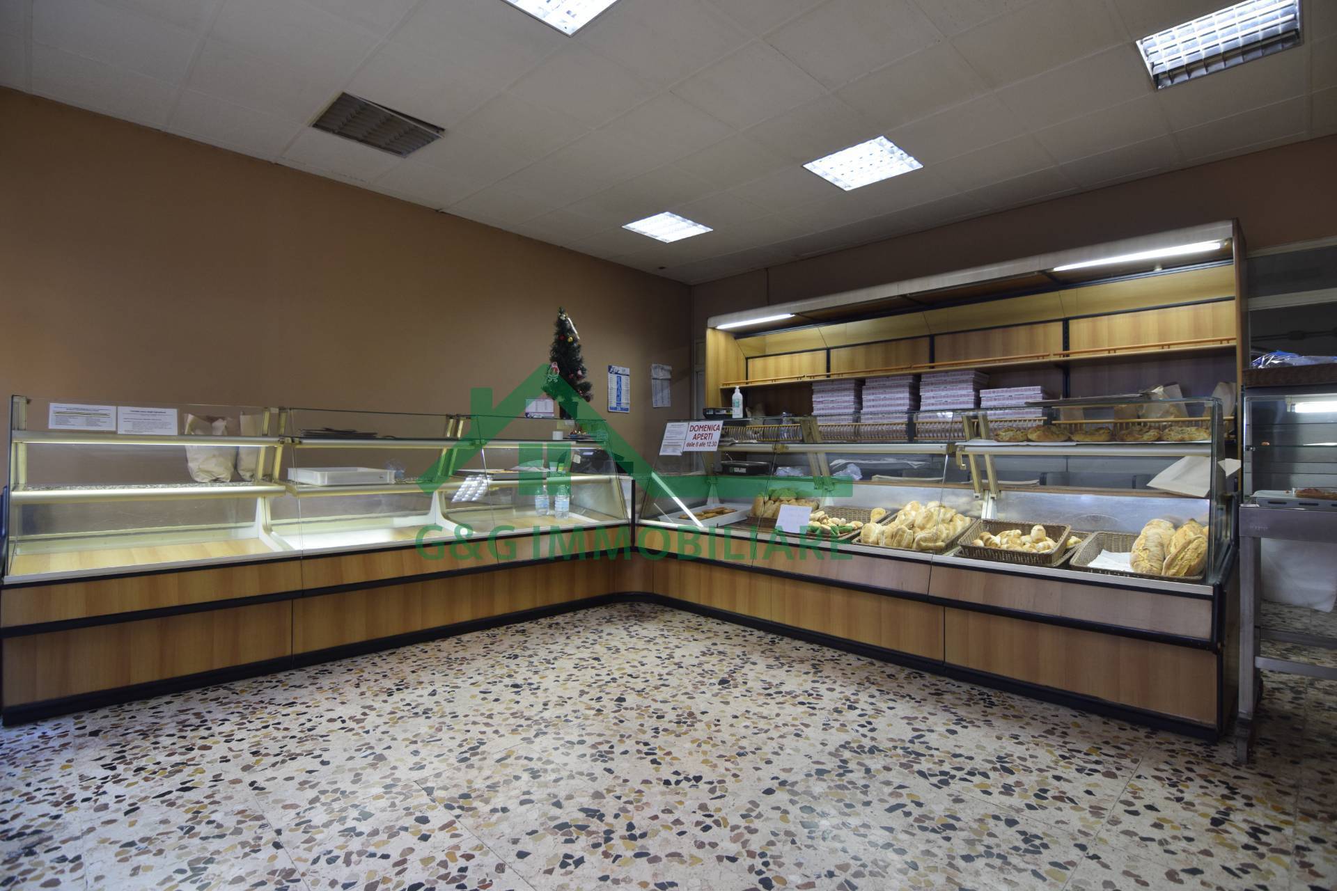 Locale commerciale in vendita a Augusta