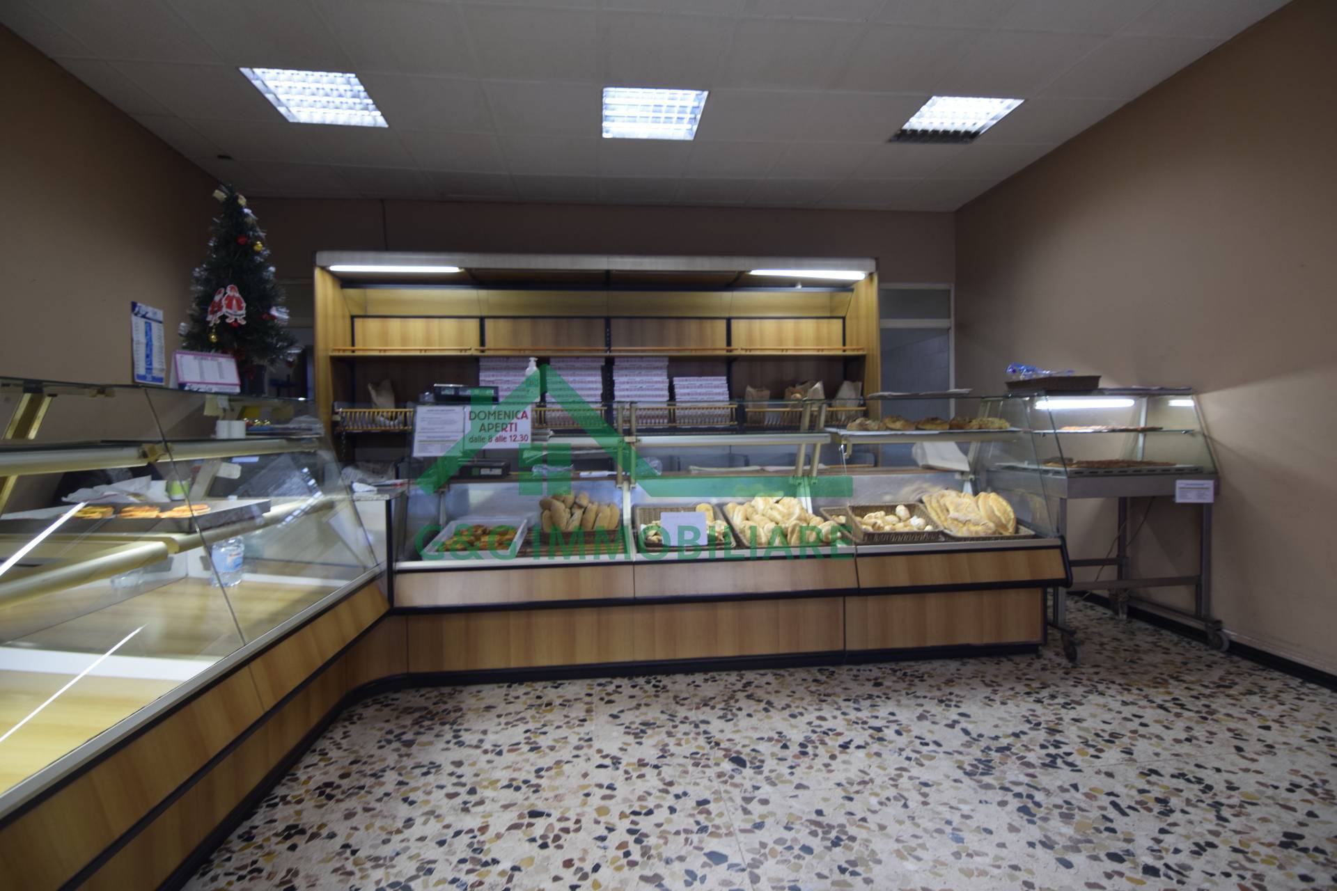 Locale commerciale in vendita a Augusta