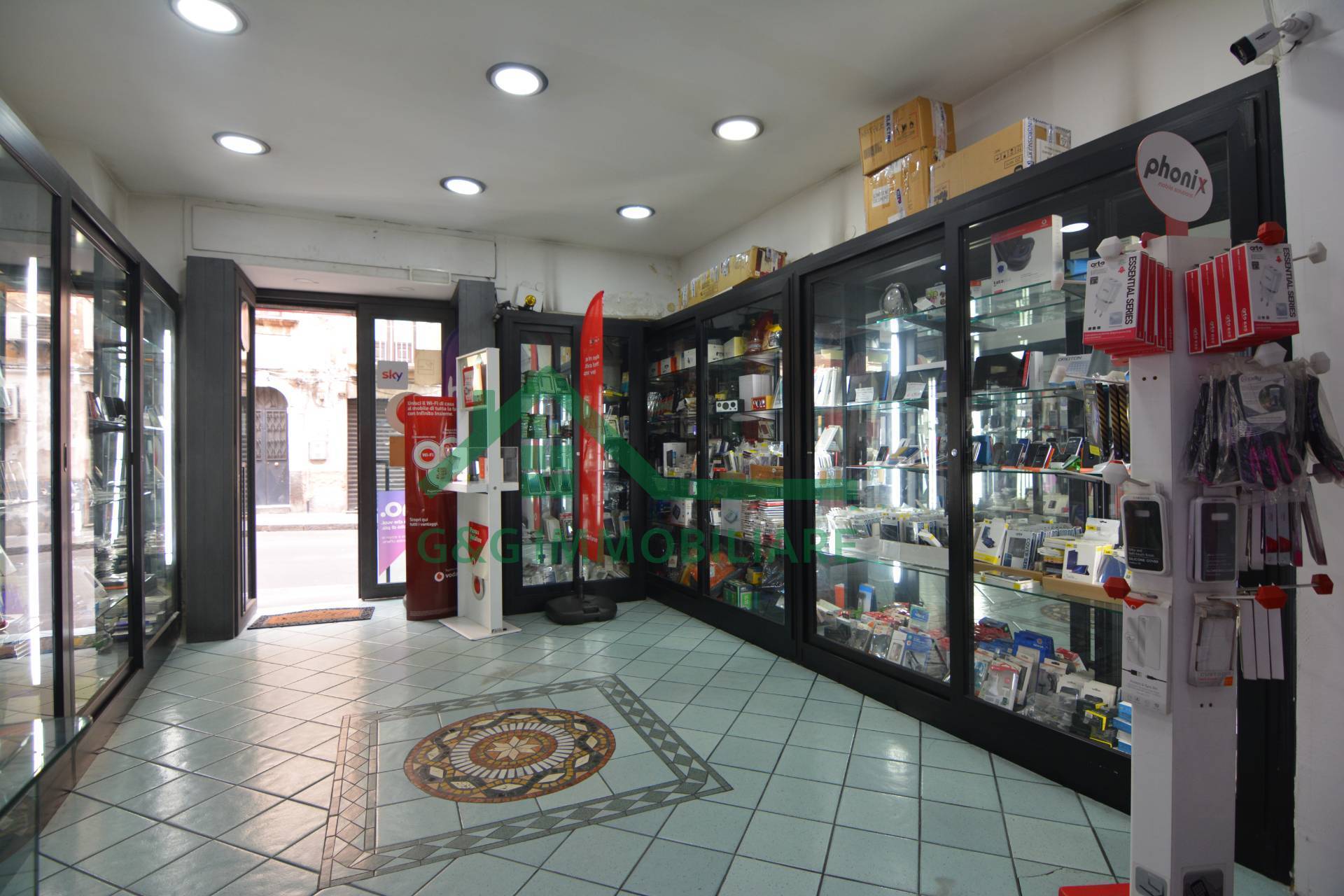 Locale commerciale in vendita a Catania, Zona semicentro