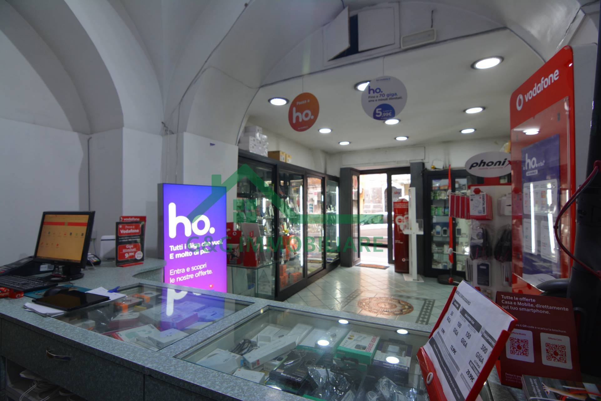 Locale commerciale in vendita a Catania, Zona semicentro