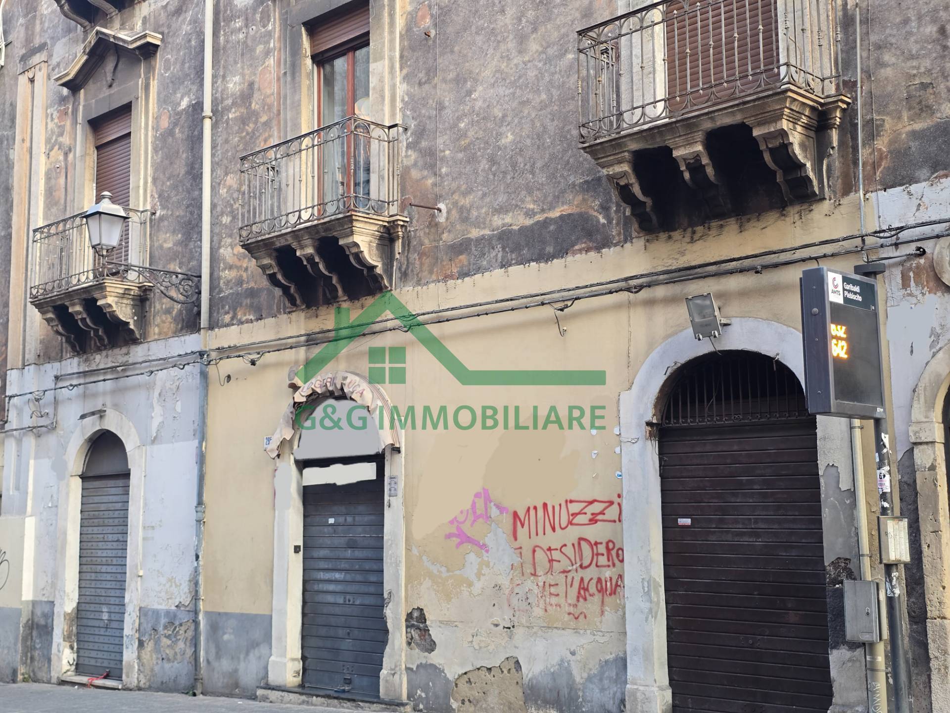 Appartamento Quadrilocale in vendita a Catania, Zona semicentro