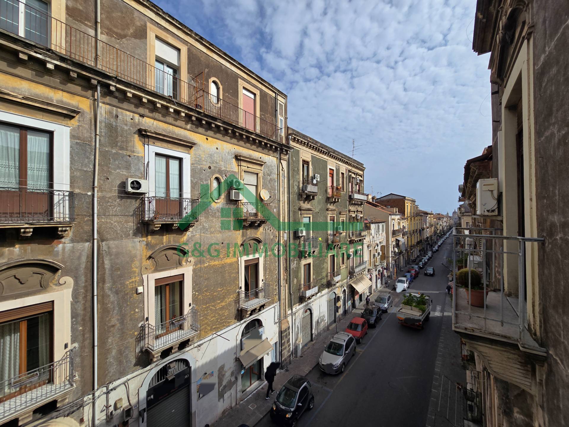 Appartamento Quadrilocale in vendita a Catania, Zona semicentro