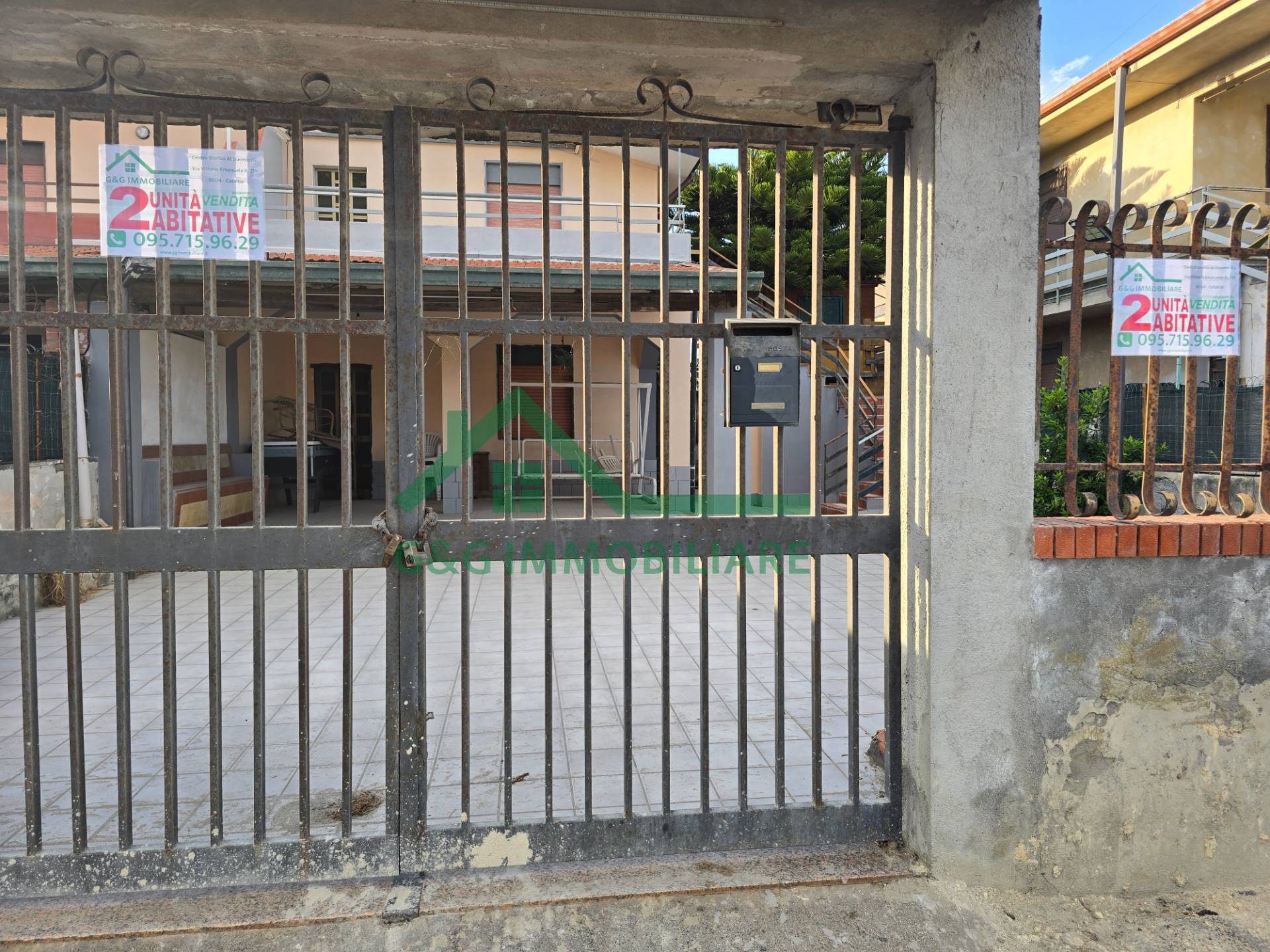 Casa singola in vendita a Catania, Villaggio Azzurro