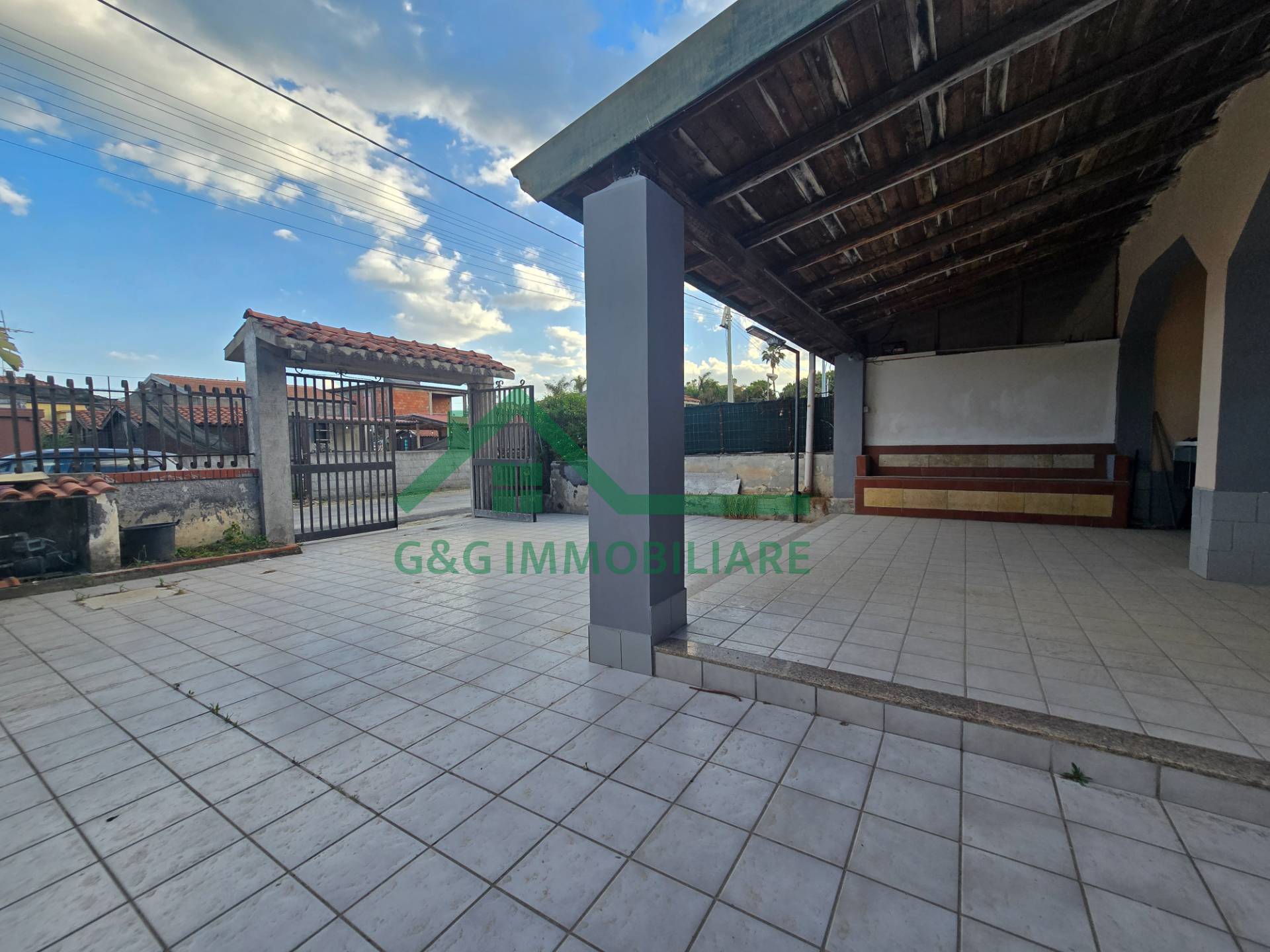 Casa singola in vendita a Catania, Villaggio Azzurro