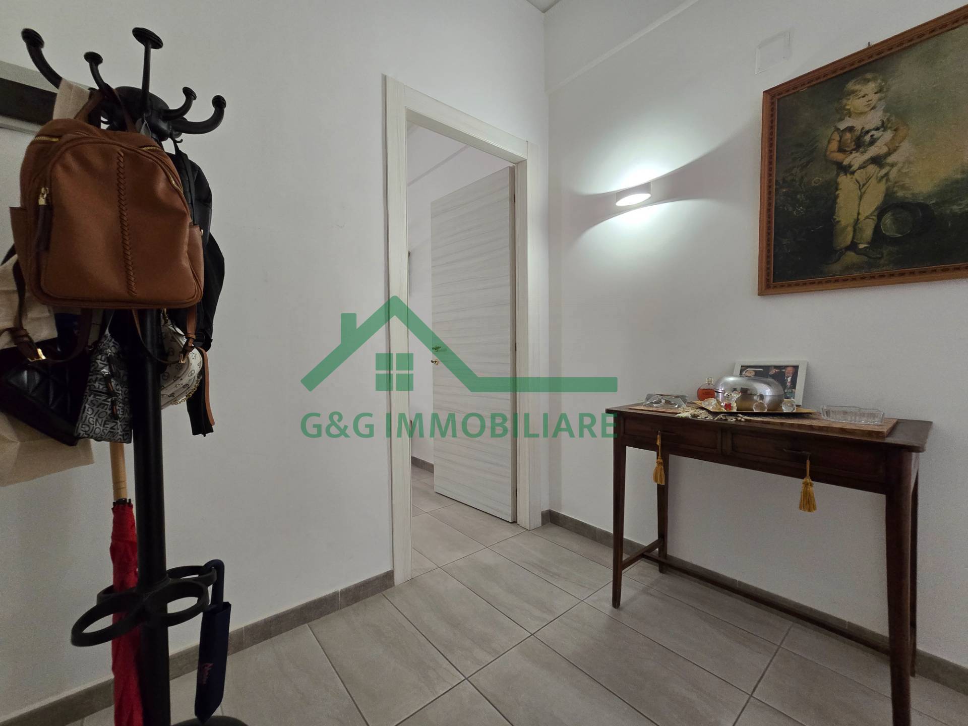 Appartamento Tre vani e 1/2 in vendita a Gela, Caposoprano