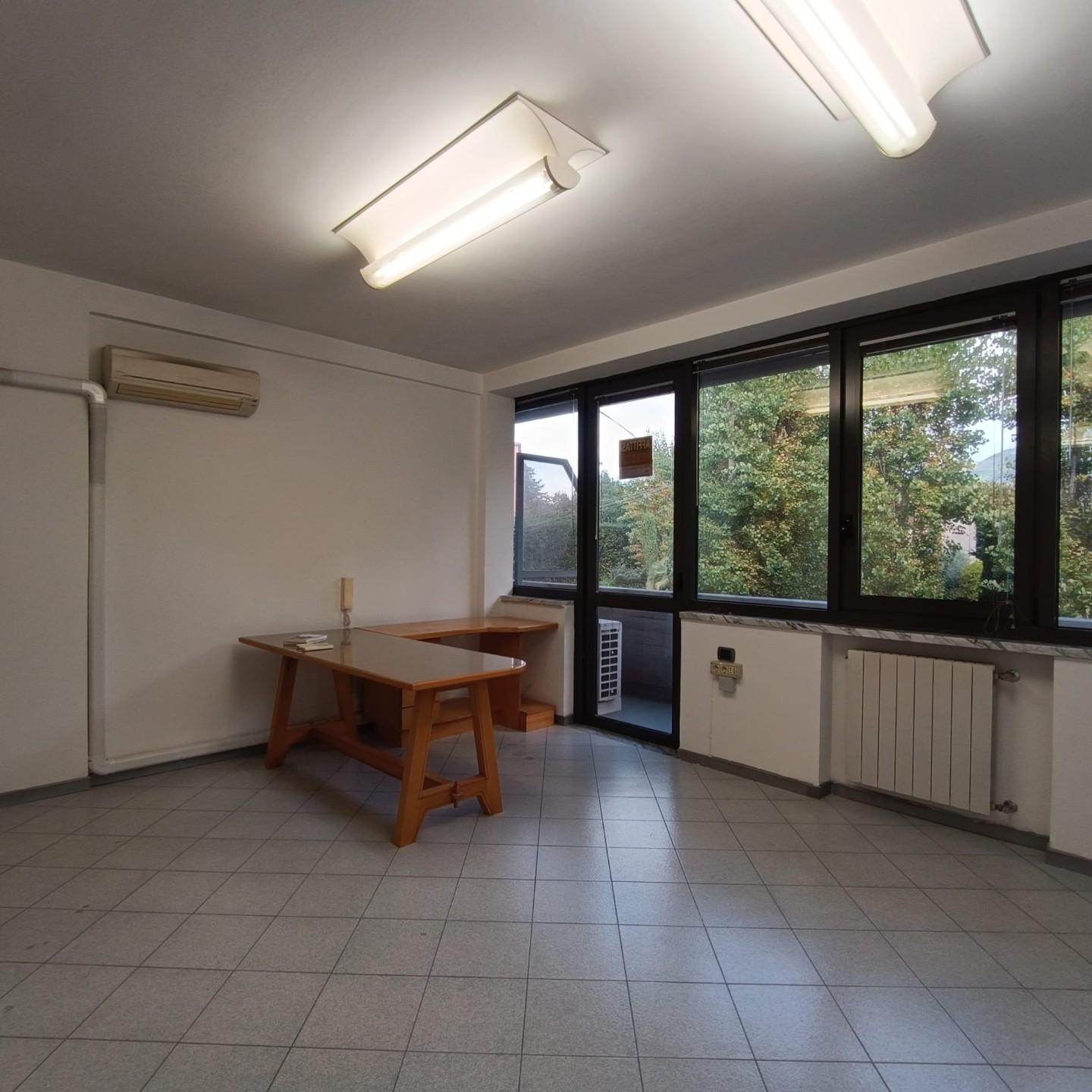 Ufficio in vendita, Massa zona viali