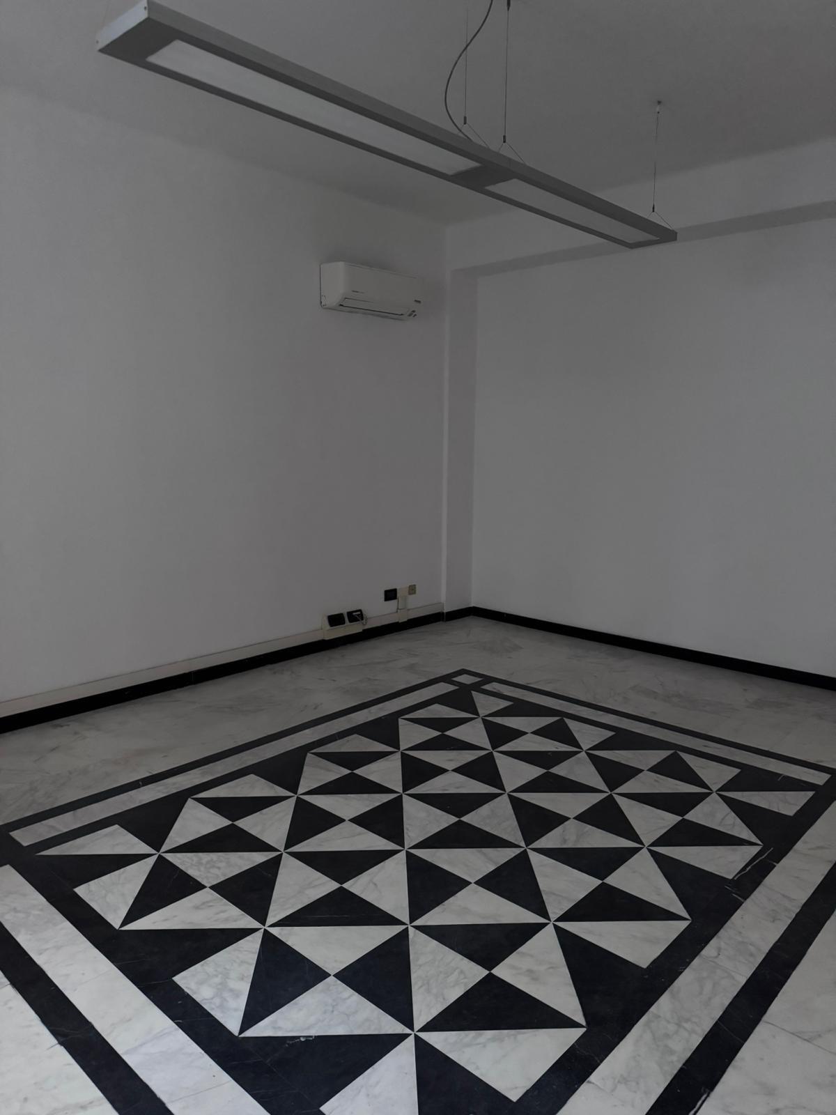 Ufficio in vendita, Massa centro storico