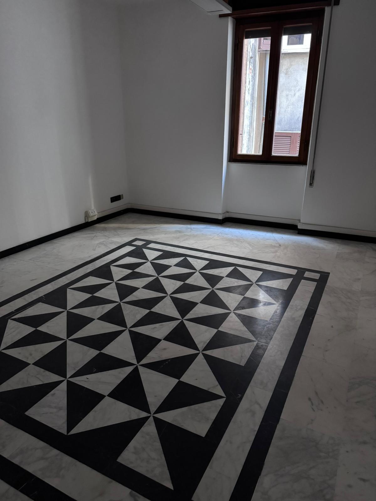 Ufficio in vendita, Massa centro storico