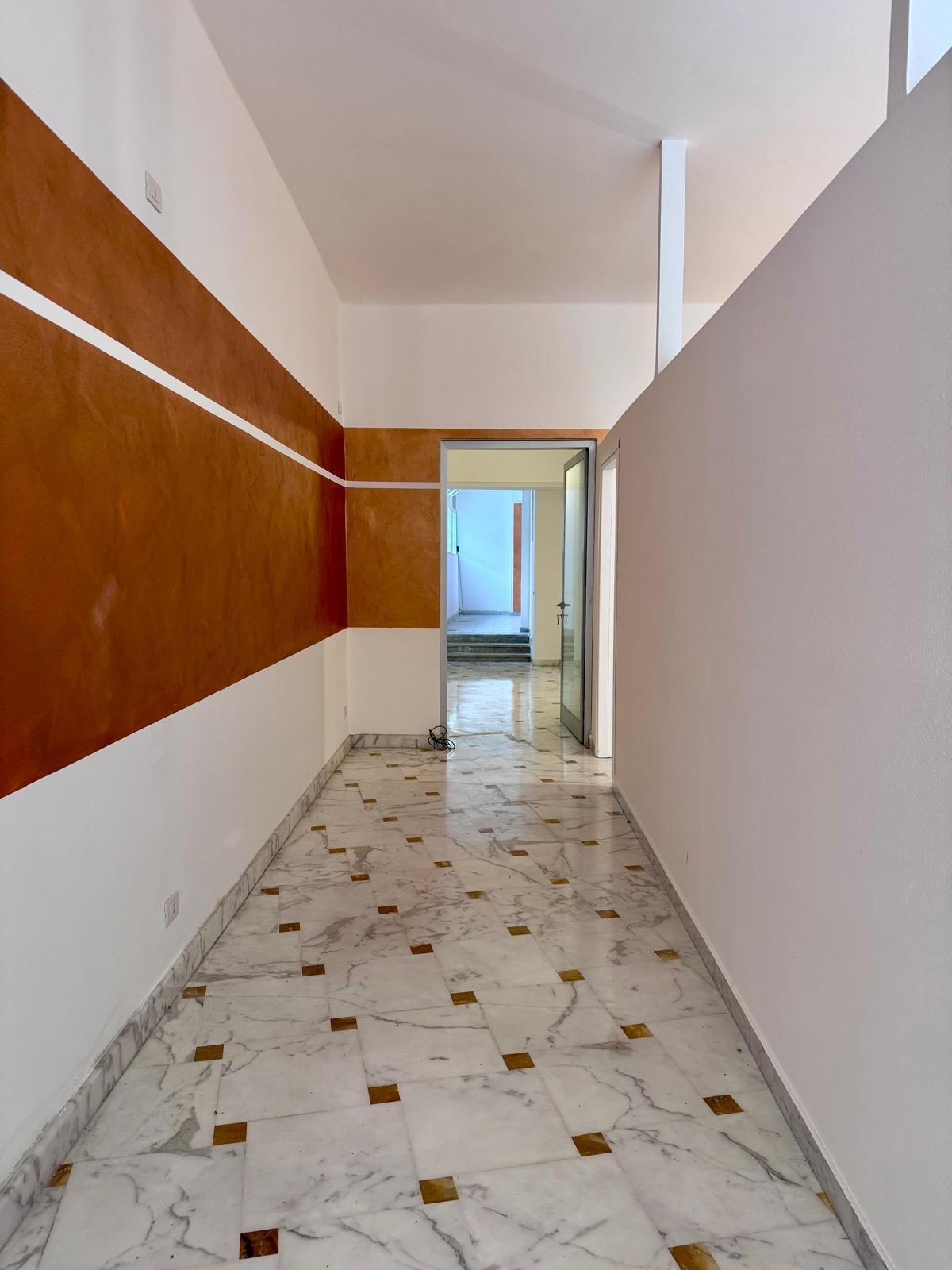 Negozio in affitto, Massa centro storico