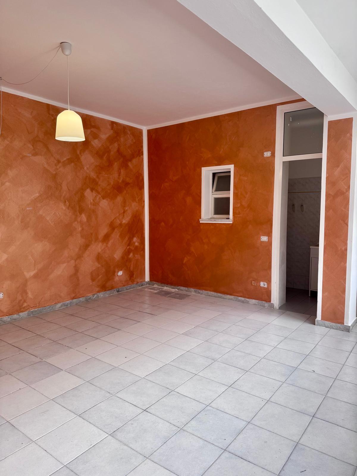 Negozio in affitto, Massa centro storico