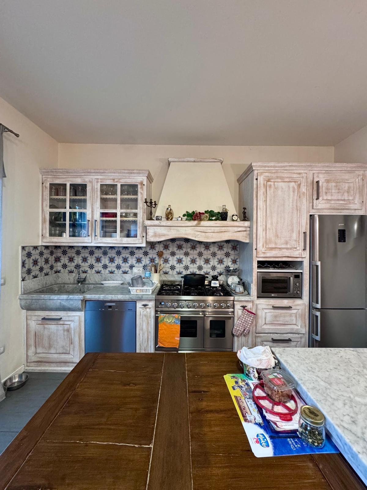 Villa con giardino, Massa capaccola