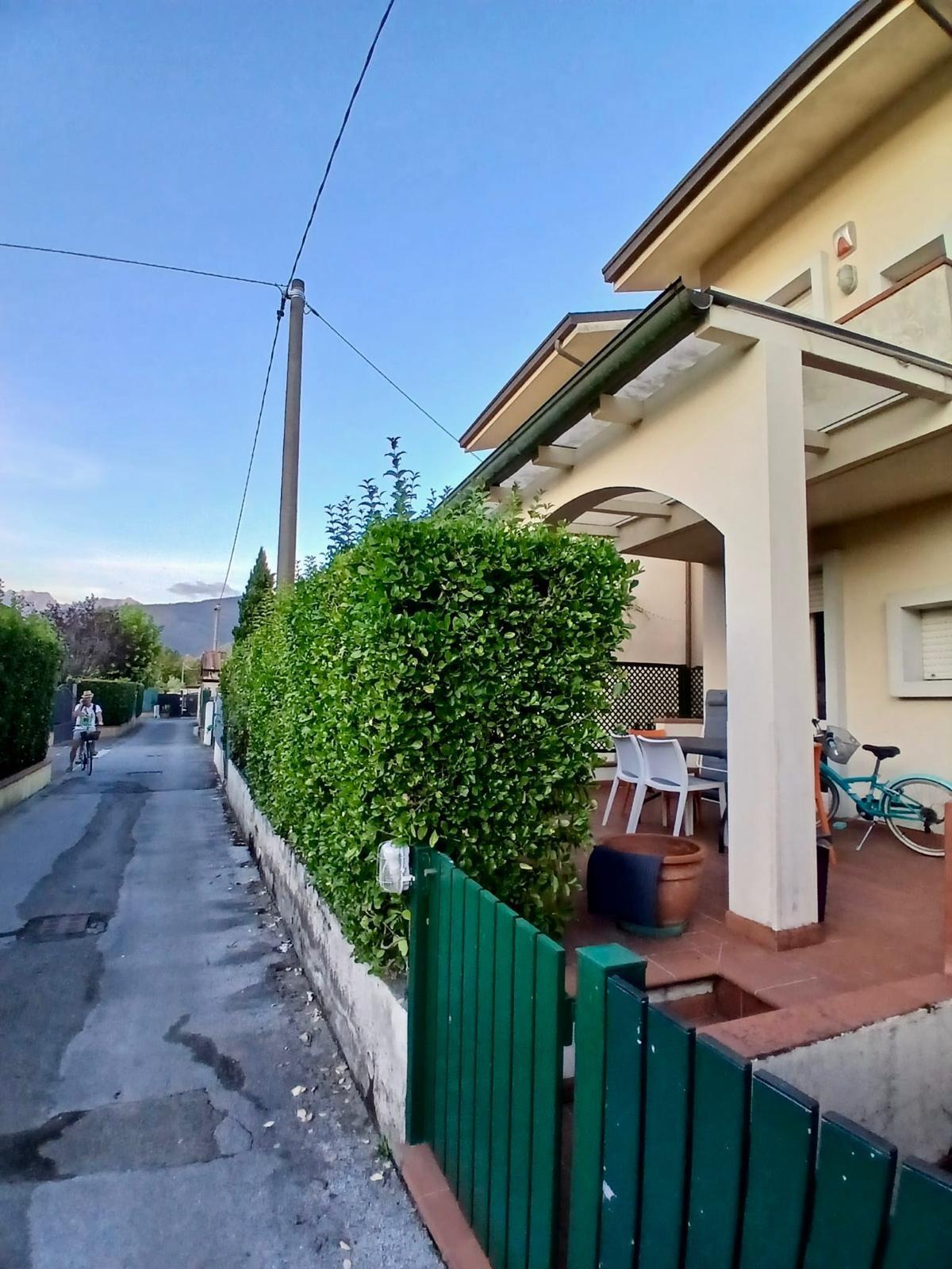 Villa in vendita, Massa poveromo