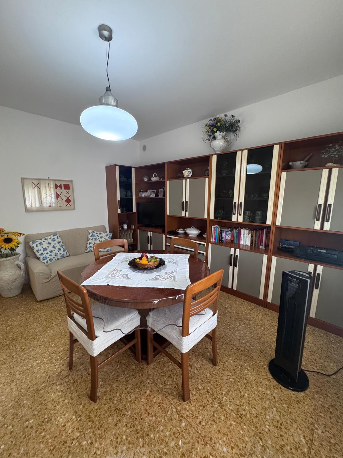 Trilocale in vendita, Massa santa lucia