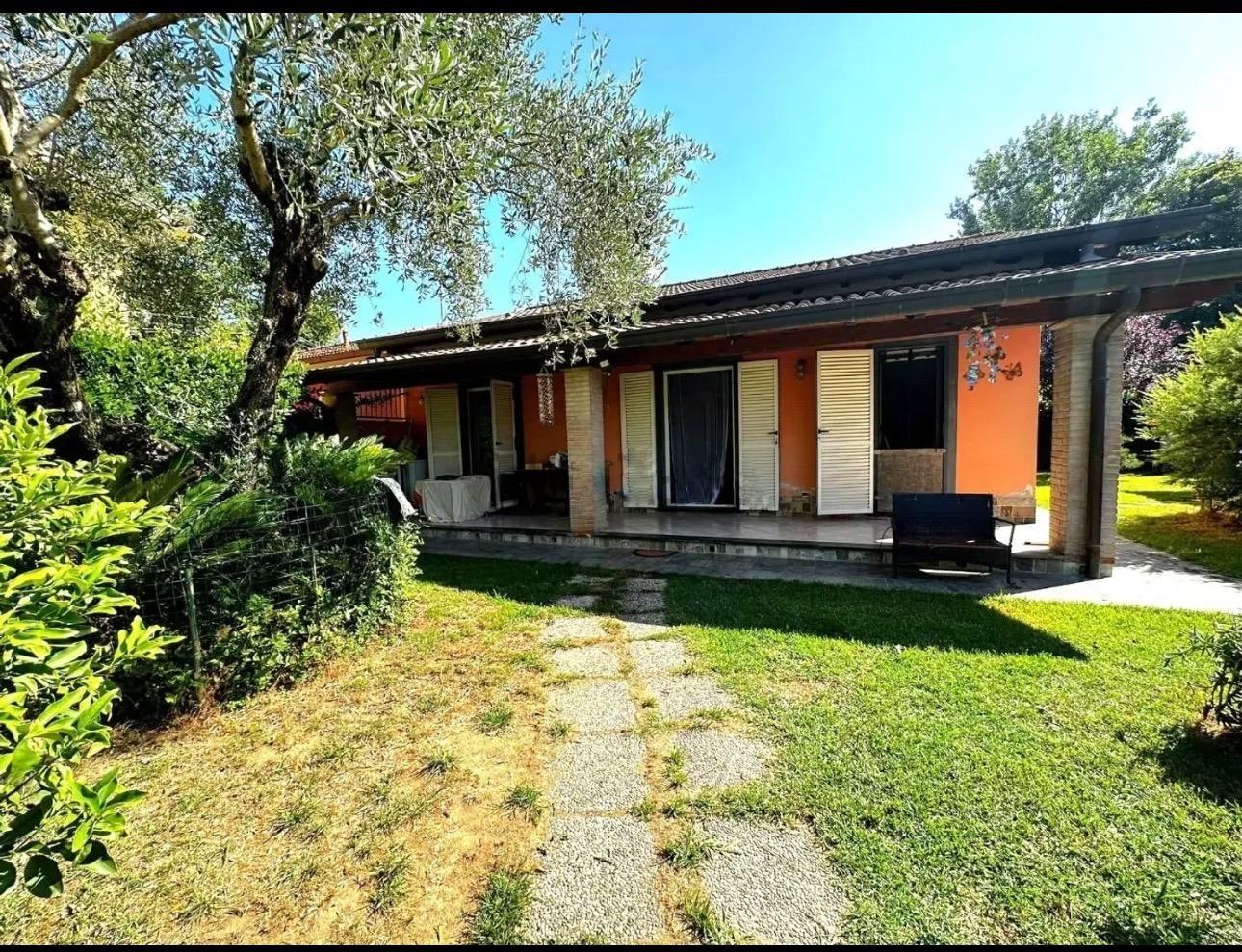 Casa indipendente ristrutturata, Massa poveromo