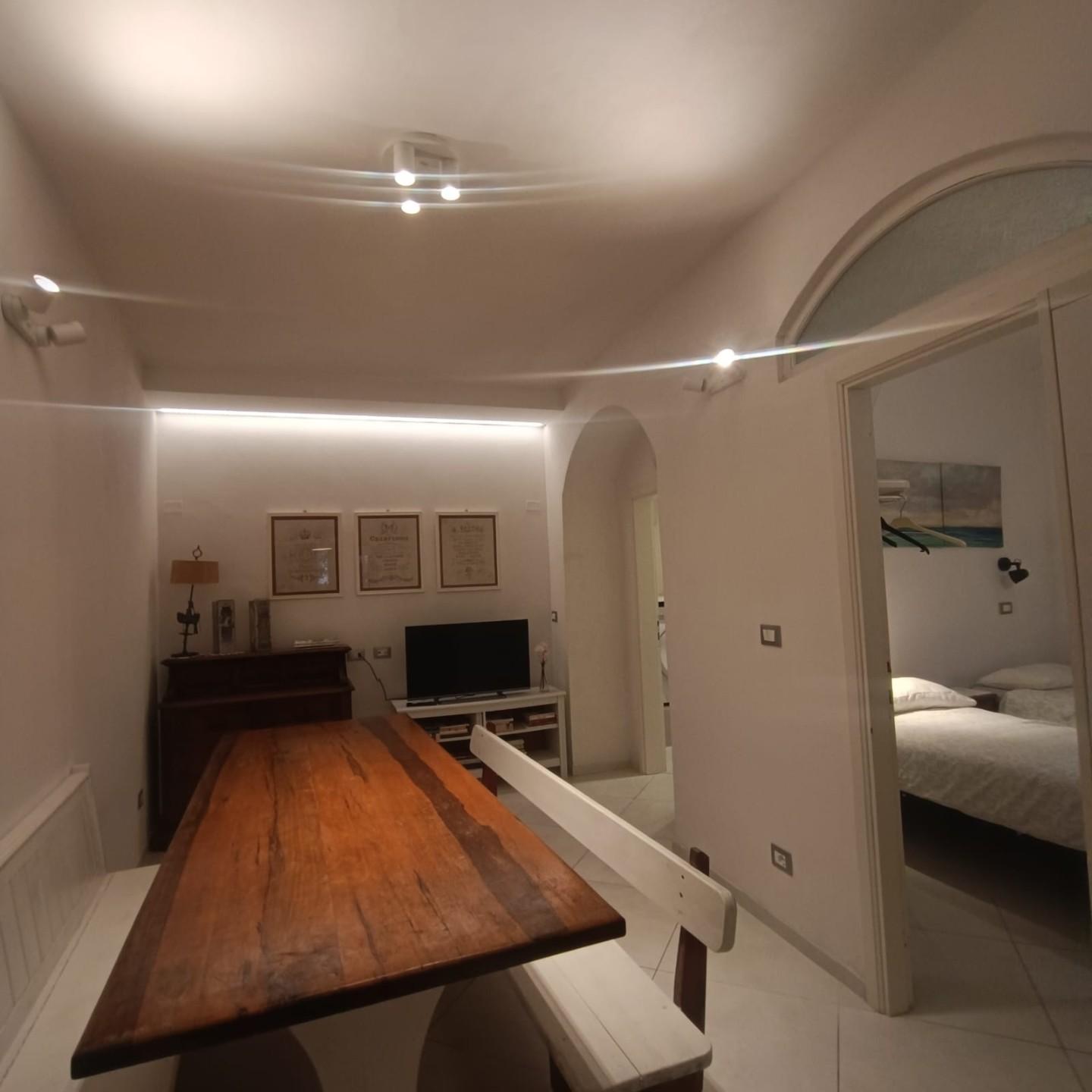 Casa indipendente arredata in affitto, Massa capaccola