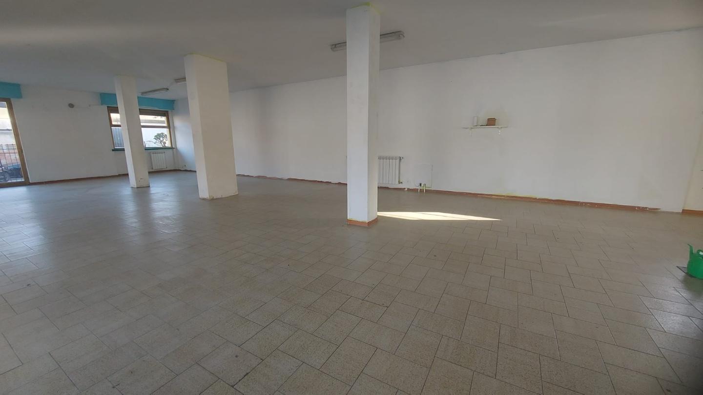 Ufficio in vendita a Viareggio
