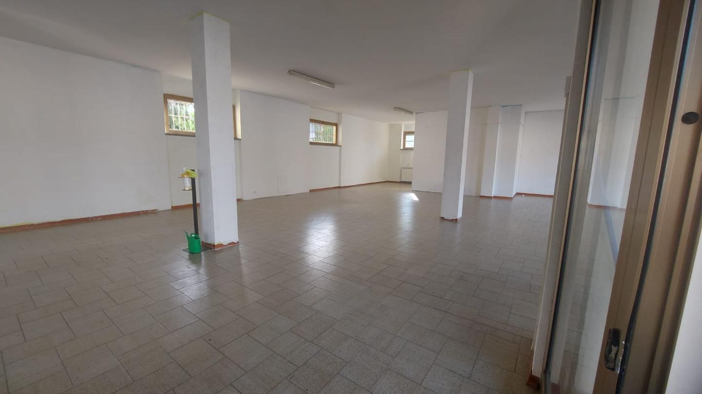 Ufficio in vendita a Viareggio