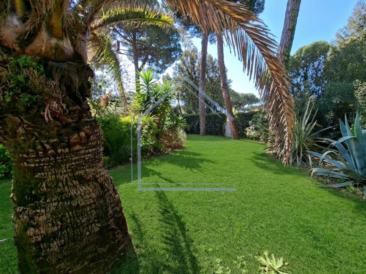 Villa Bifamiliare con giardino, Camaiore lido di