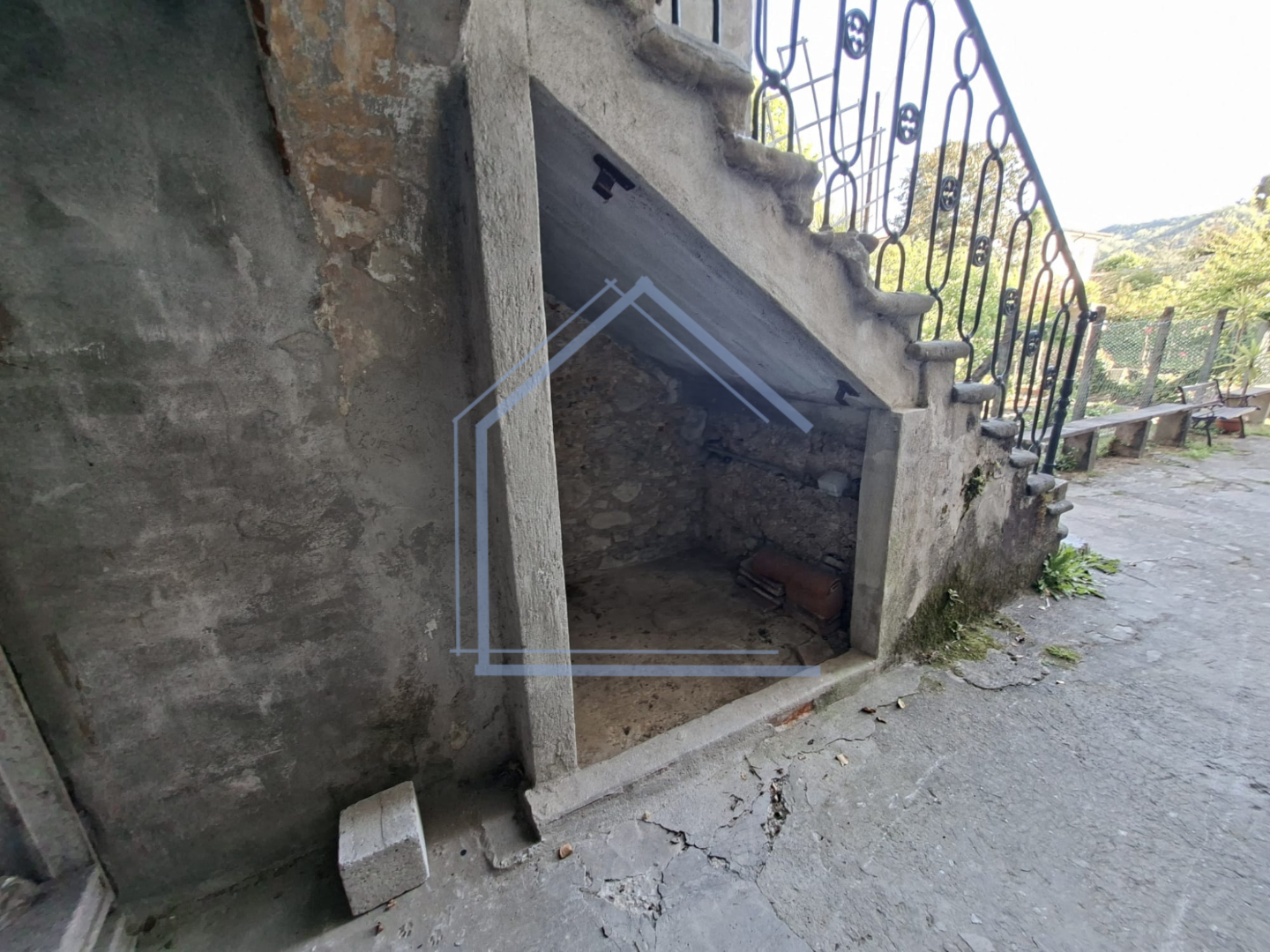 Casa indipendente con giardino, Camaiore centro