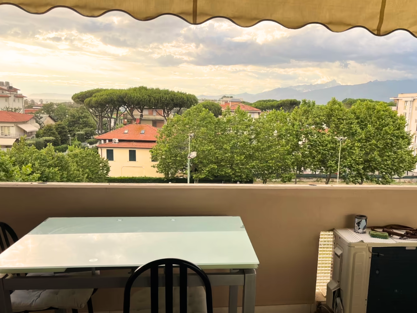 Monolocale vista mare, Camaiore lido di