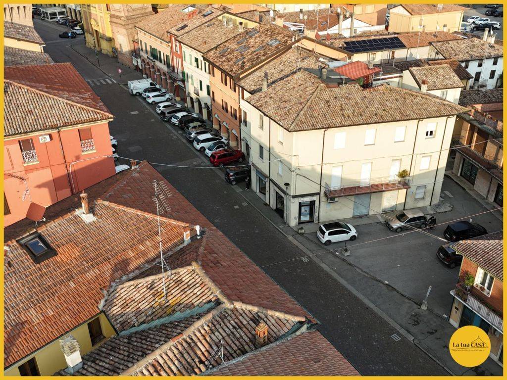 Locale commerciale in affitto a Molinella