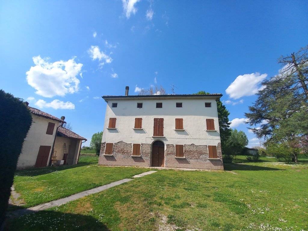 Villa in vendita a Molinella, San Pietro Capofiume